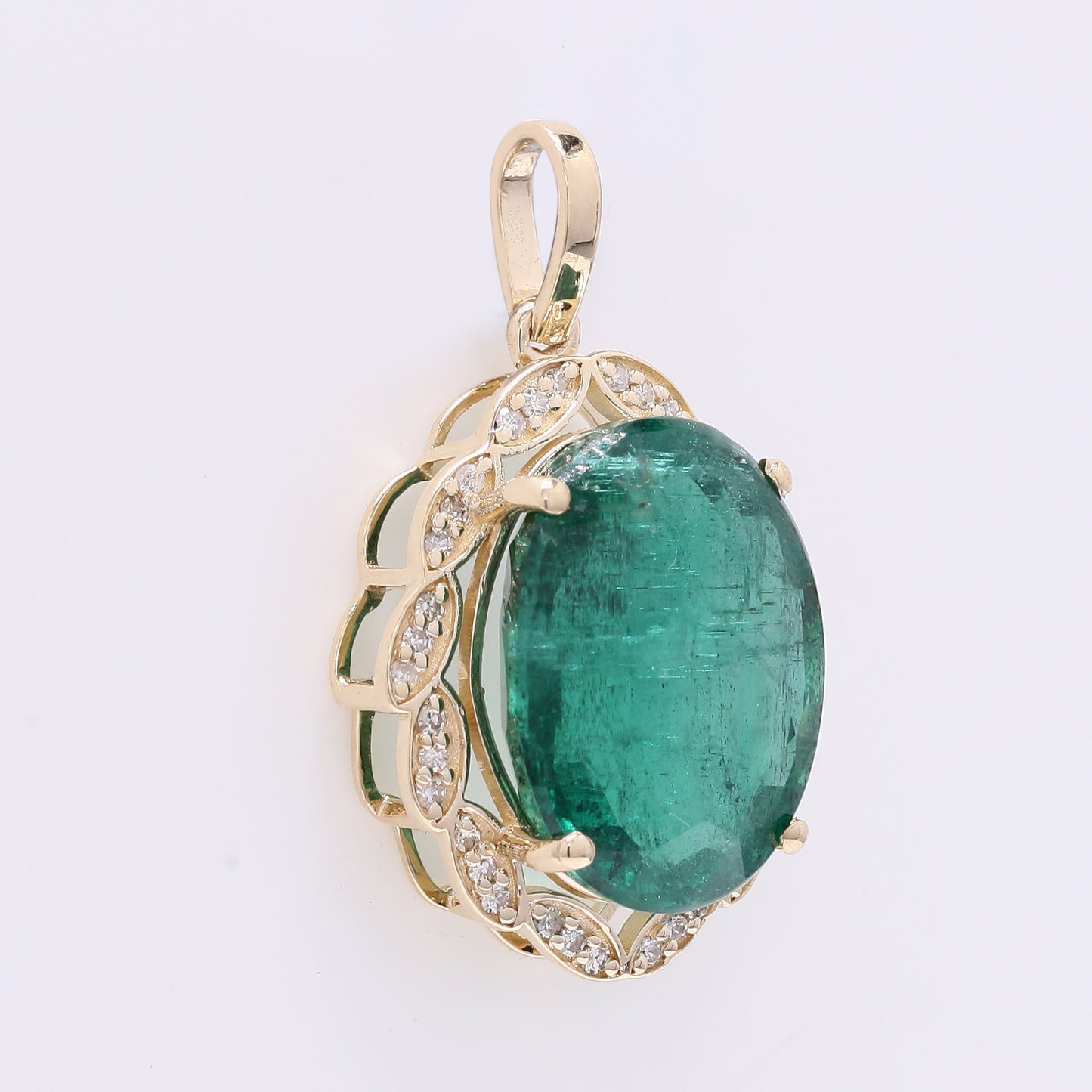 7.33 Ct Oval Mixed Cut Natural Emerald 14K Gold Pendant
