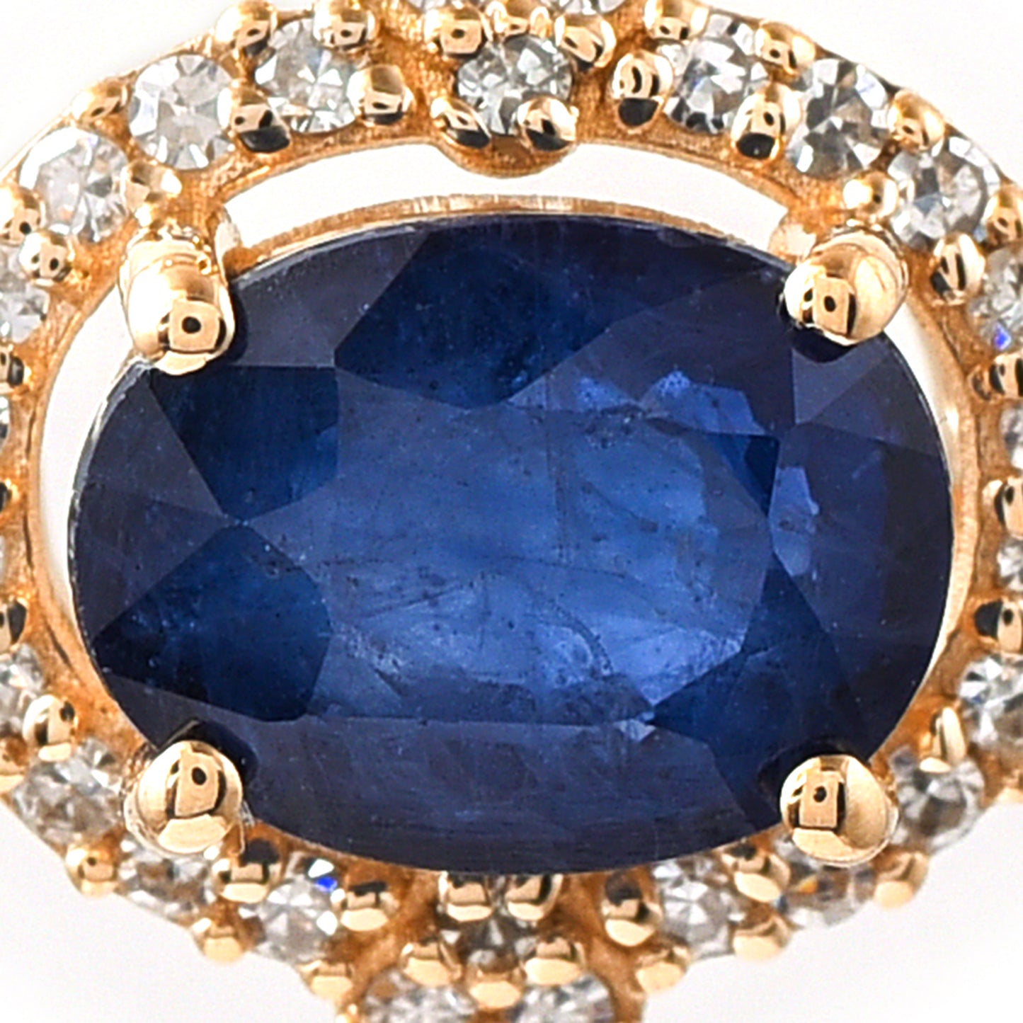 1.37 Ct Oval Sapphire 14K Gold Pendant