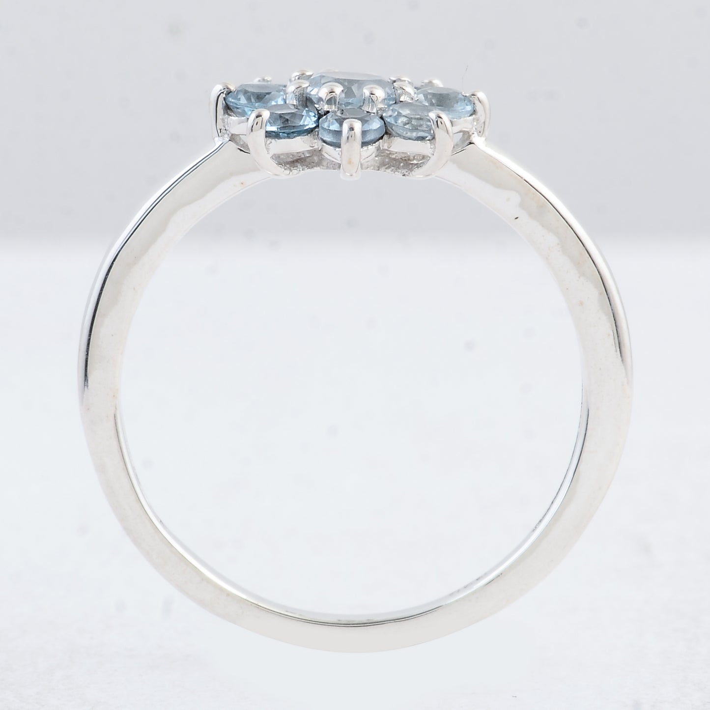 0.93 Ct Round Swiss Blue Topaz 925 Sterling Silver Ring