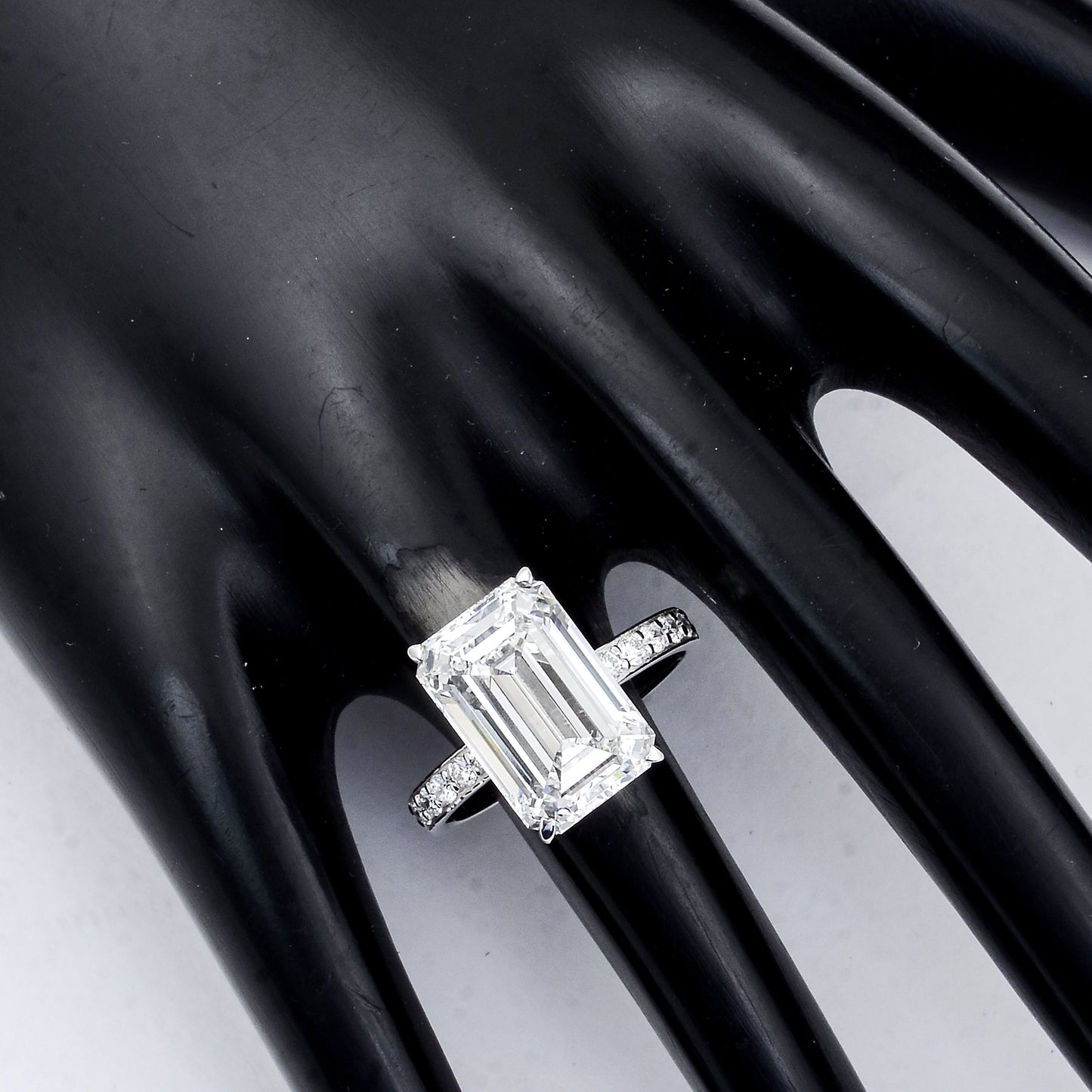 7.33 Carats Lab Grown Diamond 14K Gold Ring