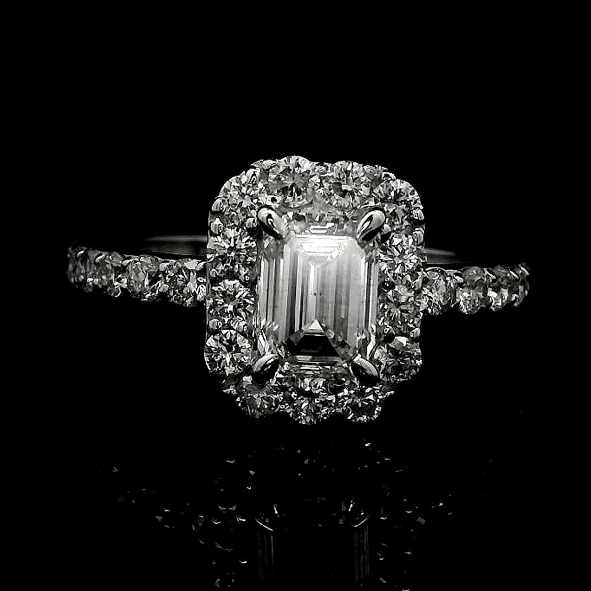 1.95 Carats Lab Grown Diamond 14K Gold Ring
