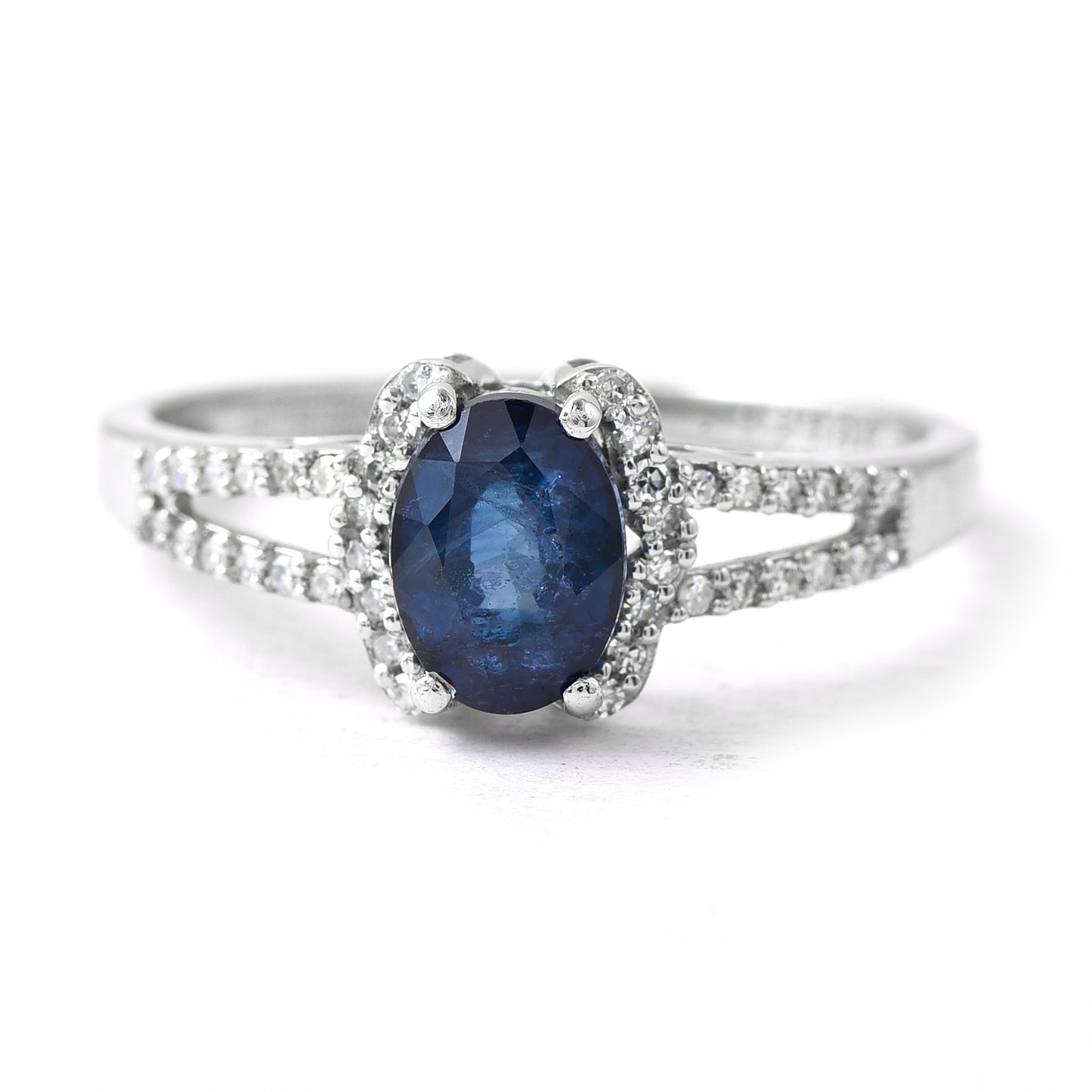 1.40 Ct Oval Sapphire 950 Platinum Ring