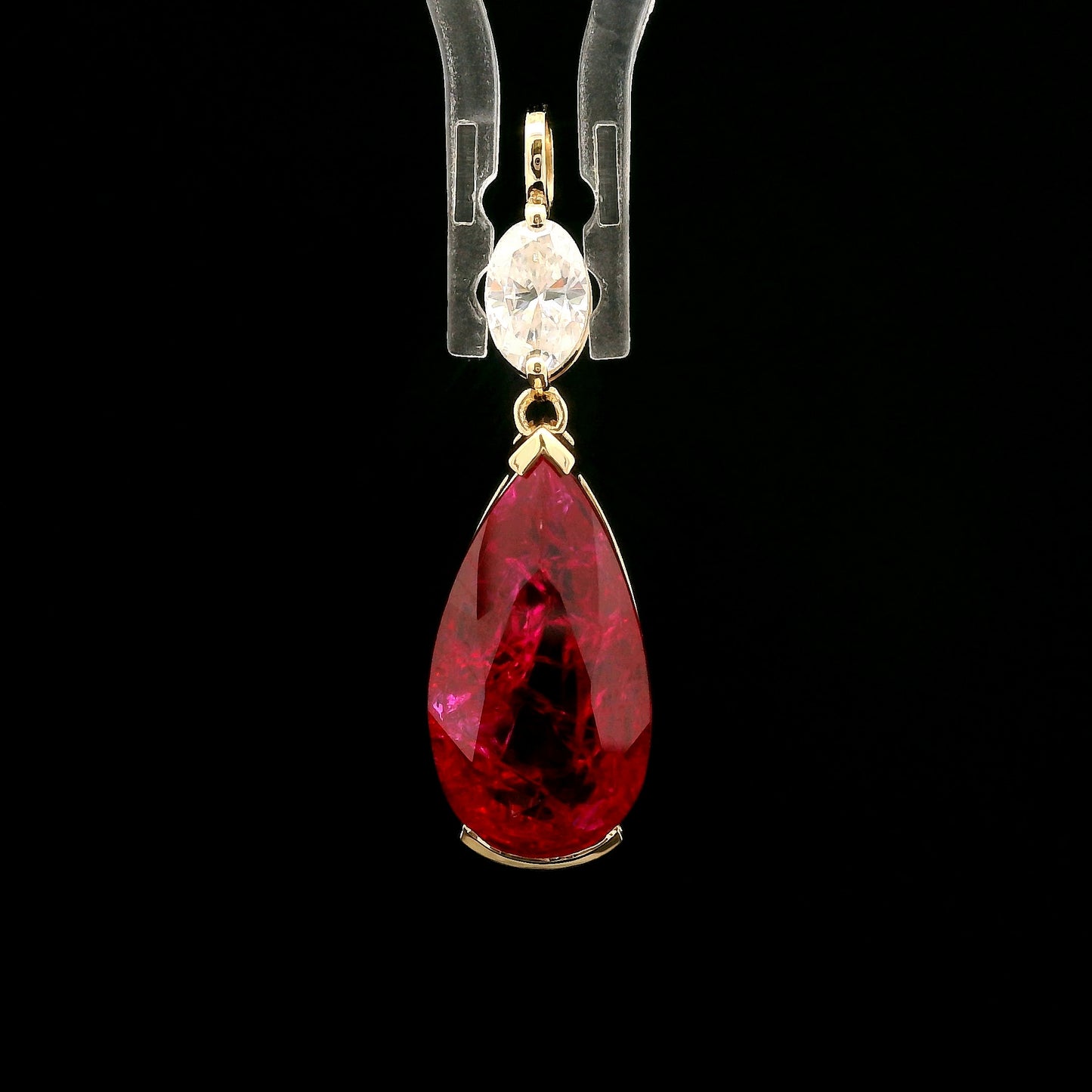 7.91 Ct Pear Mixed Cut Lab Grown Ruby 14K Gold Pendant