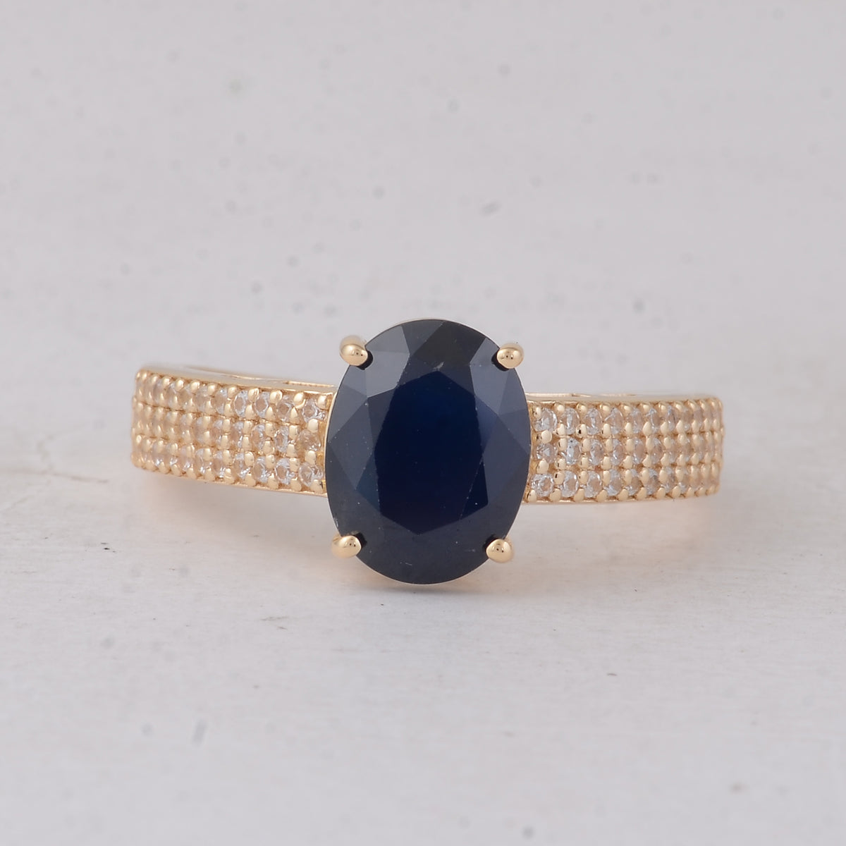 2.86 Ct Oval Sapphire 9K Gold Ring