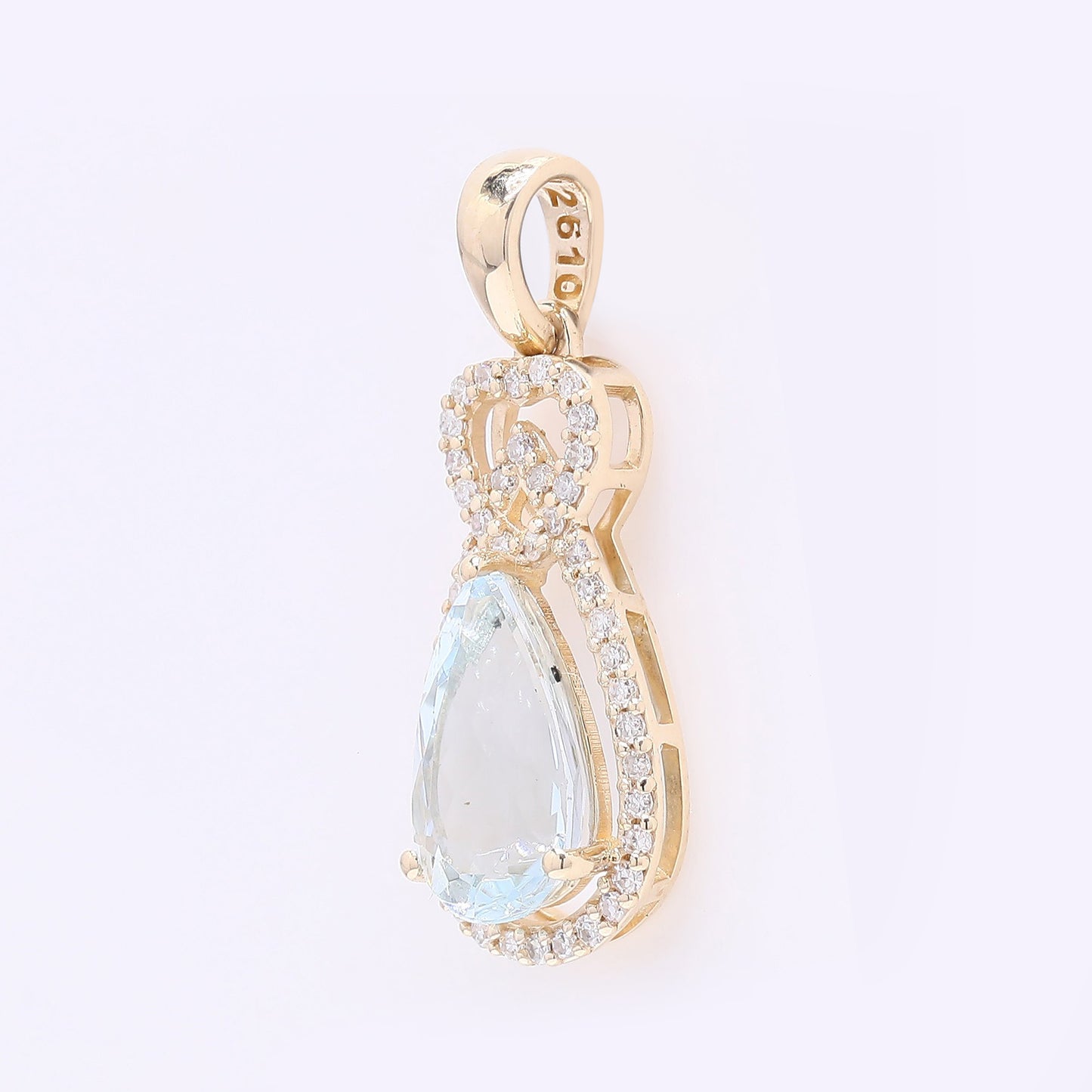 1.53 Ct Pear Mixed Cut Natural Aquamarine 14K Gold Pendant