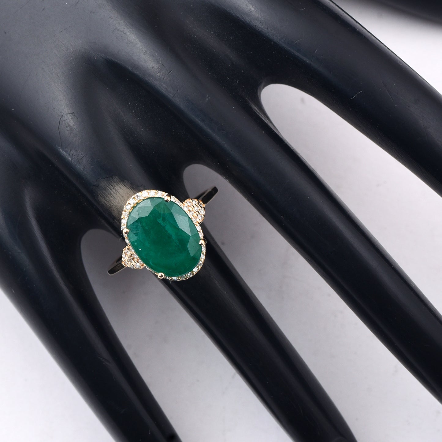 4.71 Ct Oval Mixed Cut Natural Emerald 14K Gold Ring