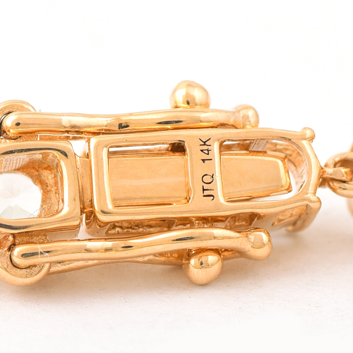 13.20 Ct Octagon, Cushion Emerald 14K Gold Bracelet