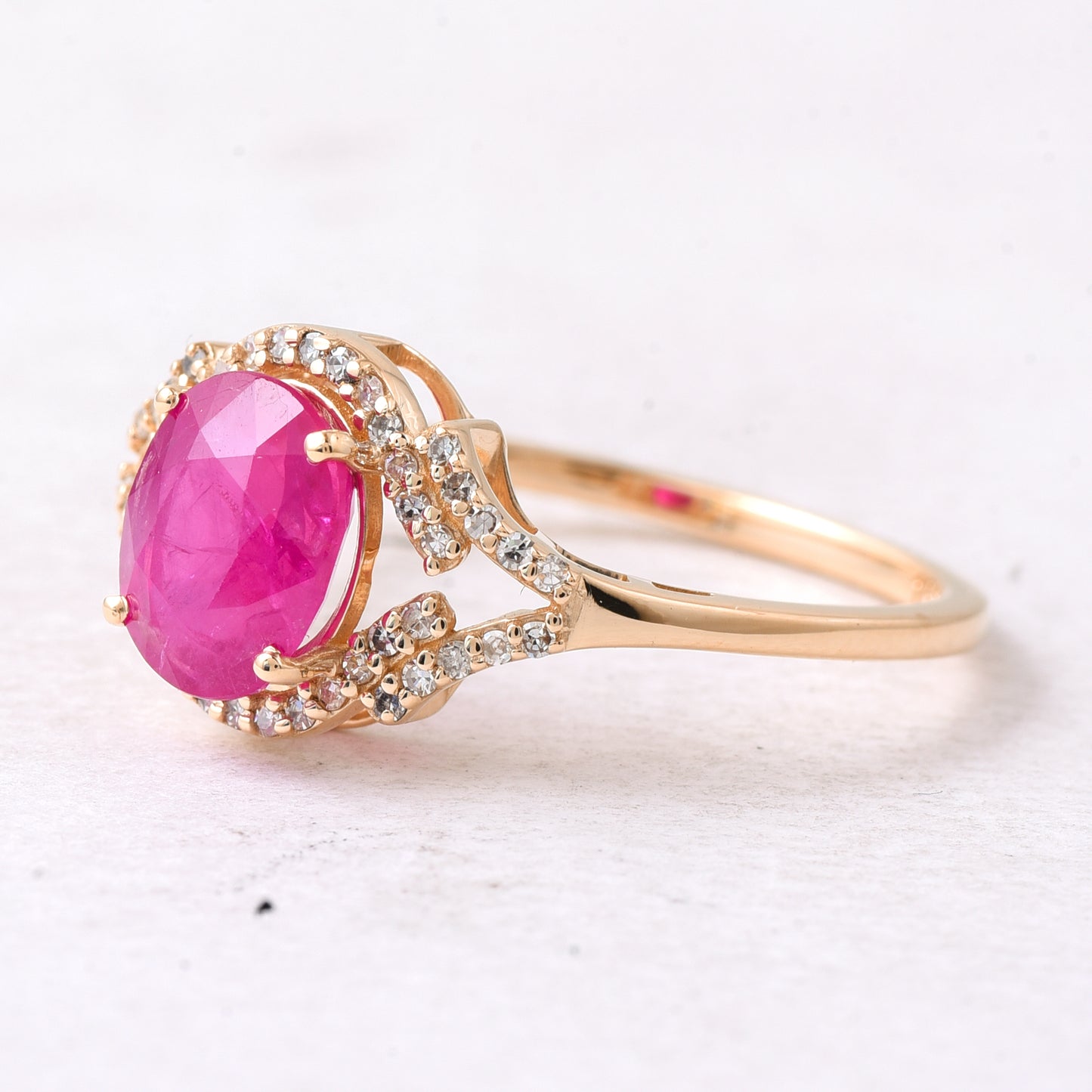2.22 Ct Oval Mixed Cut Natural Ruby 14K Gold Ring