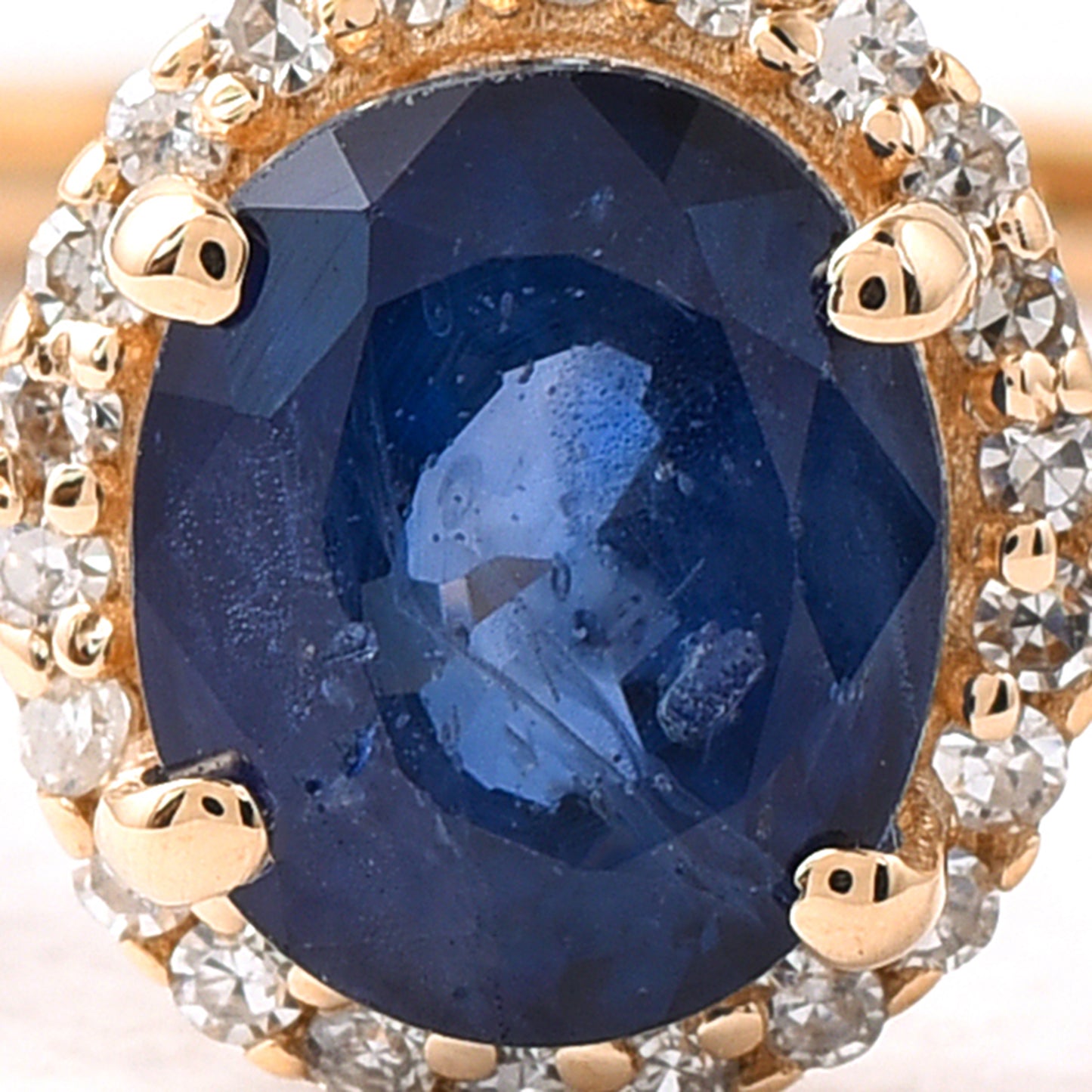 1.22 Ct Oval Sapphire 14K Gold Ring