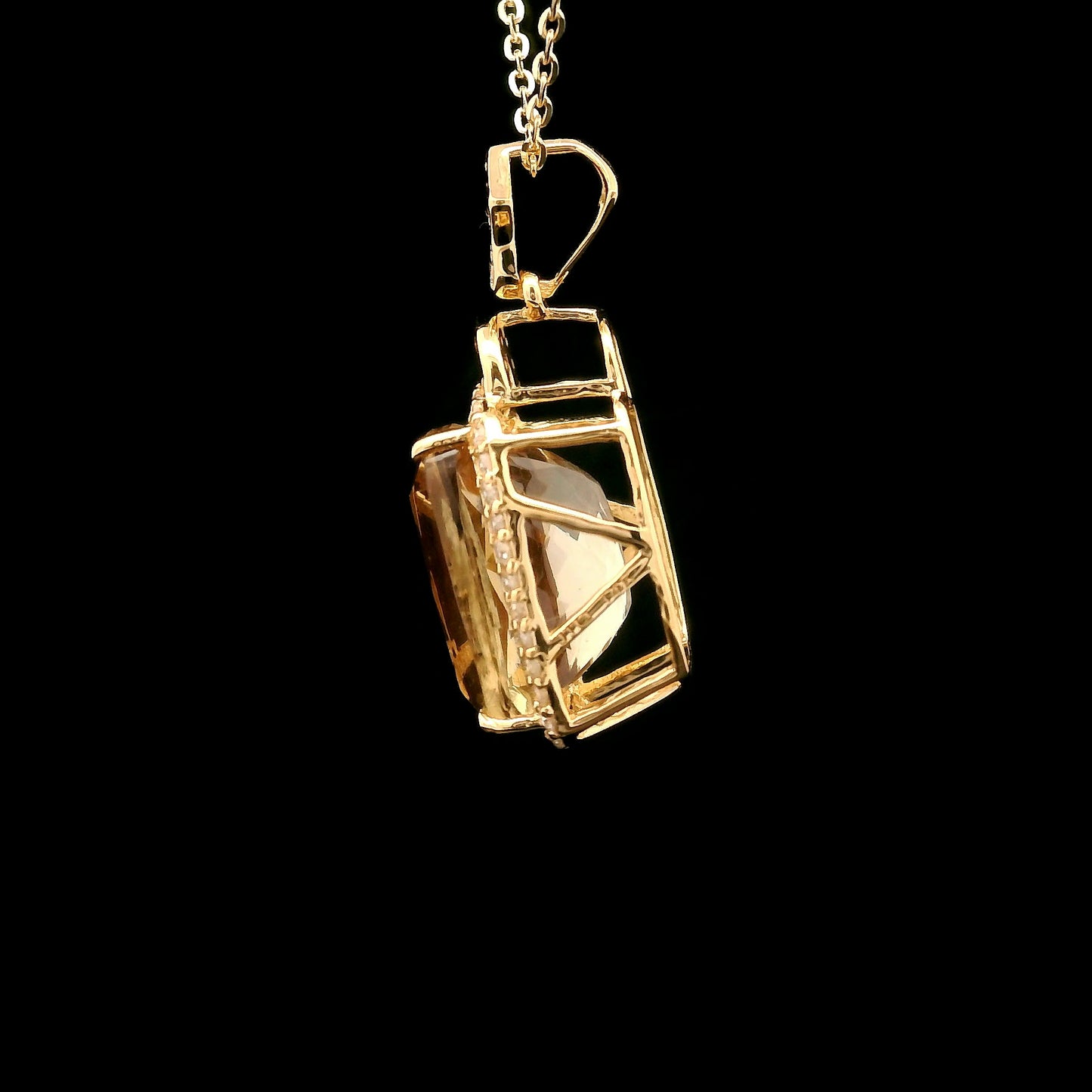 4.44 Ct Cushion Oregon Sunstone 14K Gold Pendant