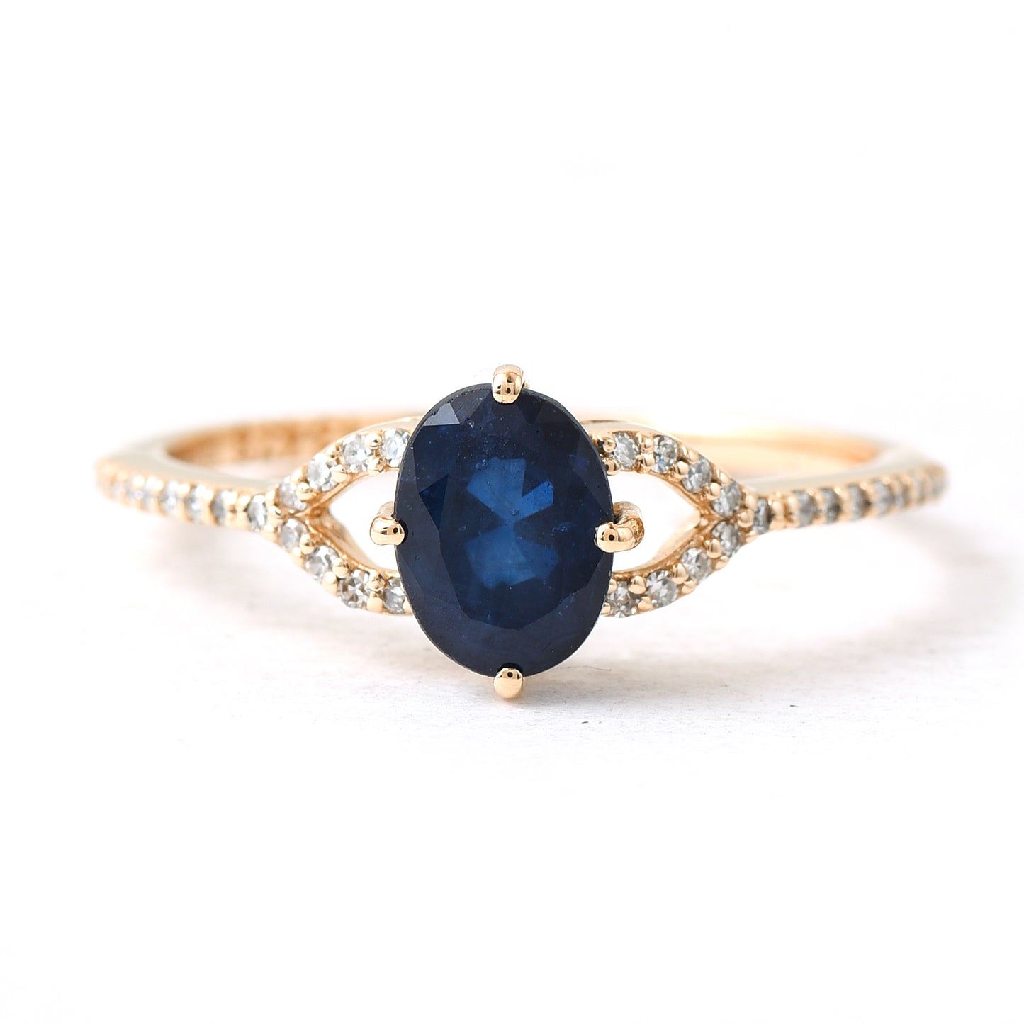 1.41 Ct Oval Sapphire 14K Gold Ring