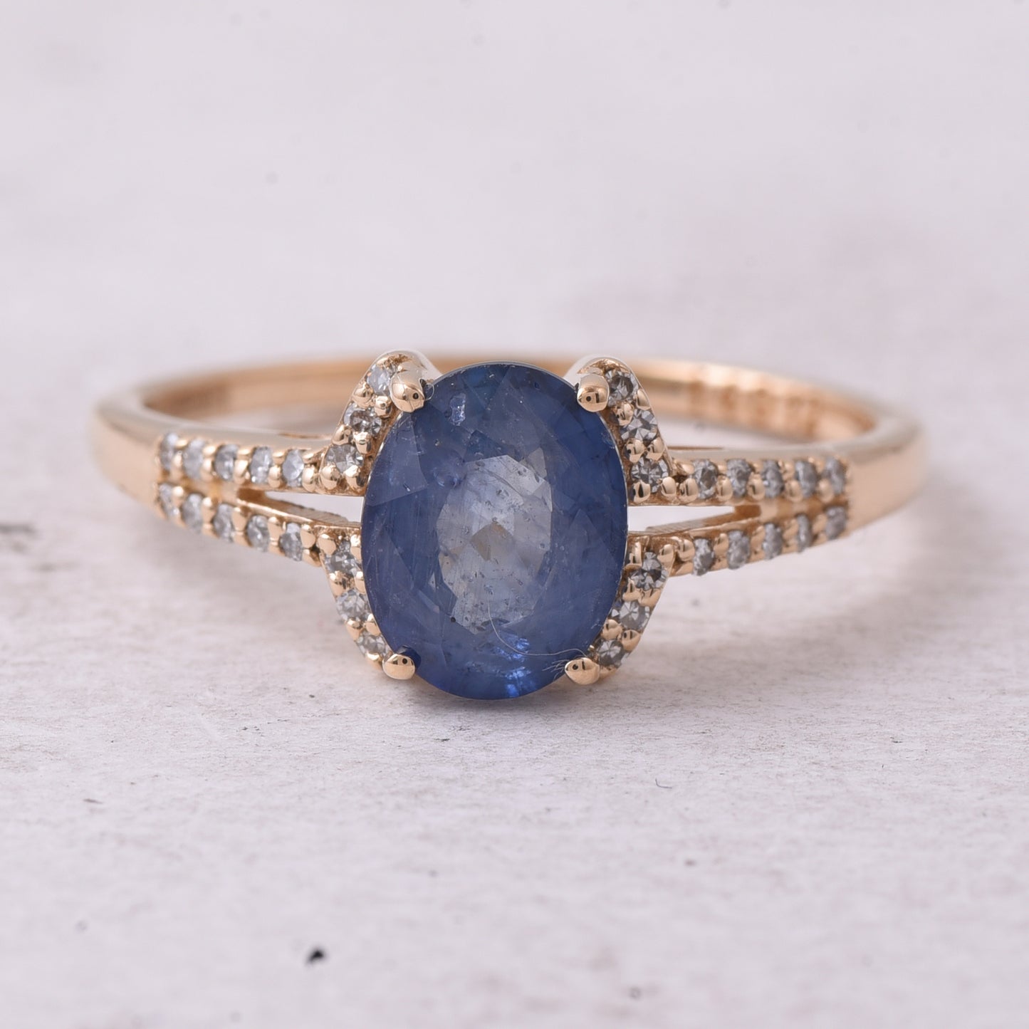 1.84 Ct Oval Mixed Cut Natural Sapphire 14K Gold Ring