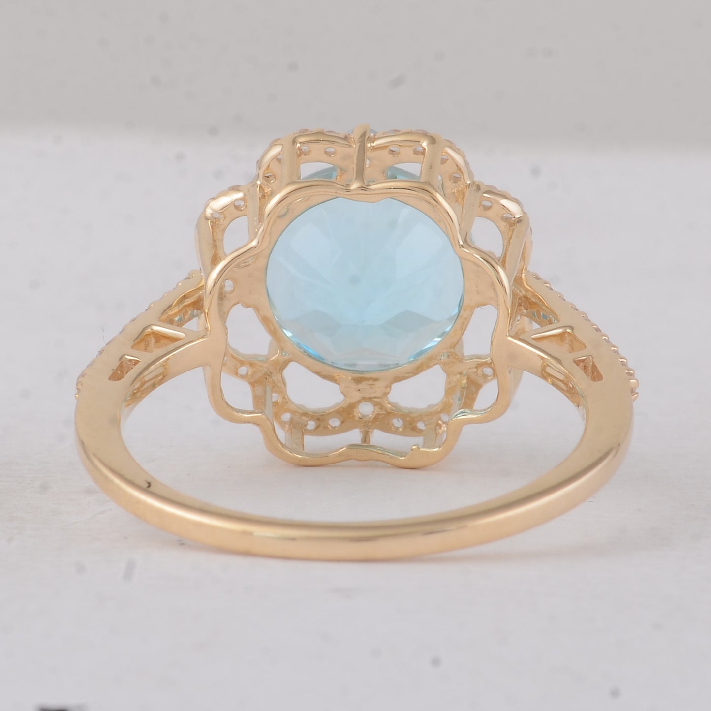 3.69 Ct Round Blue Topaz 9K Gold Ring