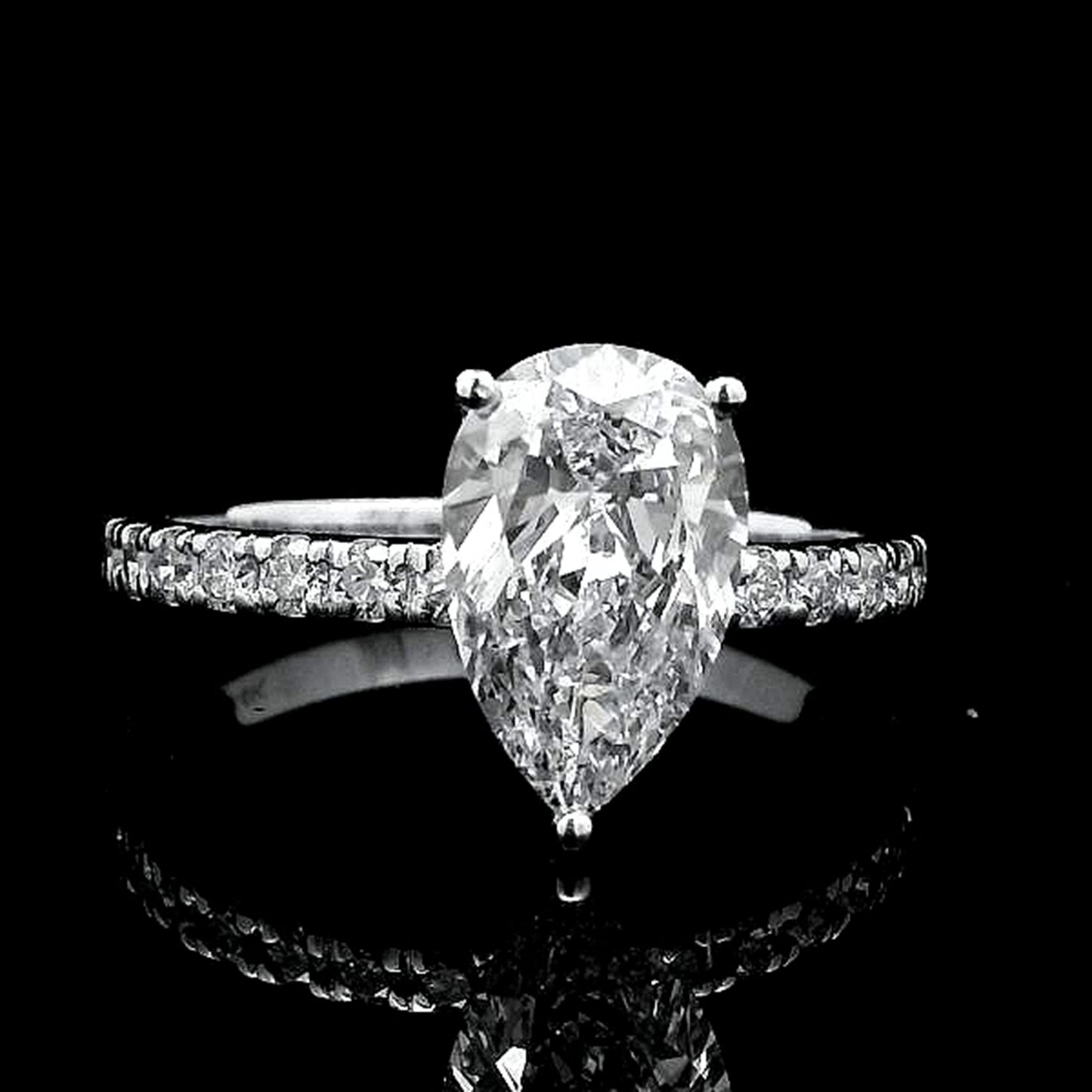 1.94 Carats Lab Grown Diamond 14K Gold Ring