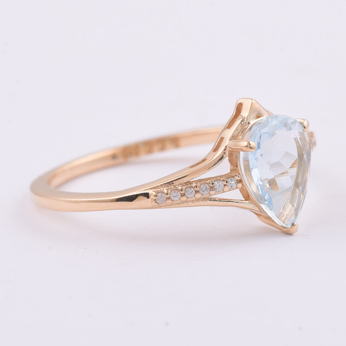 1.01 Ct Pear Natural Aquamarine 14K Gold Ring