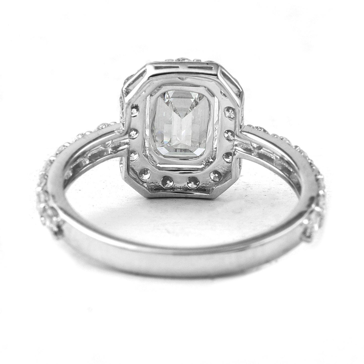 2.56 Carats Lab Grown Diamond 14K Gold Ring
