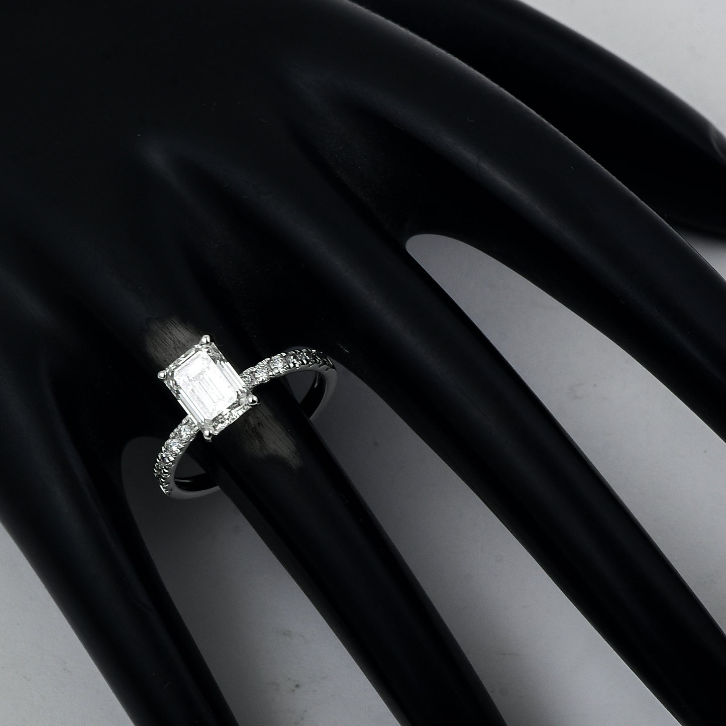 2.47 Carats Lab Grown Diamond 14K Gold Ring