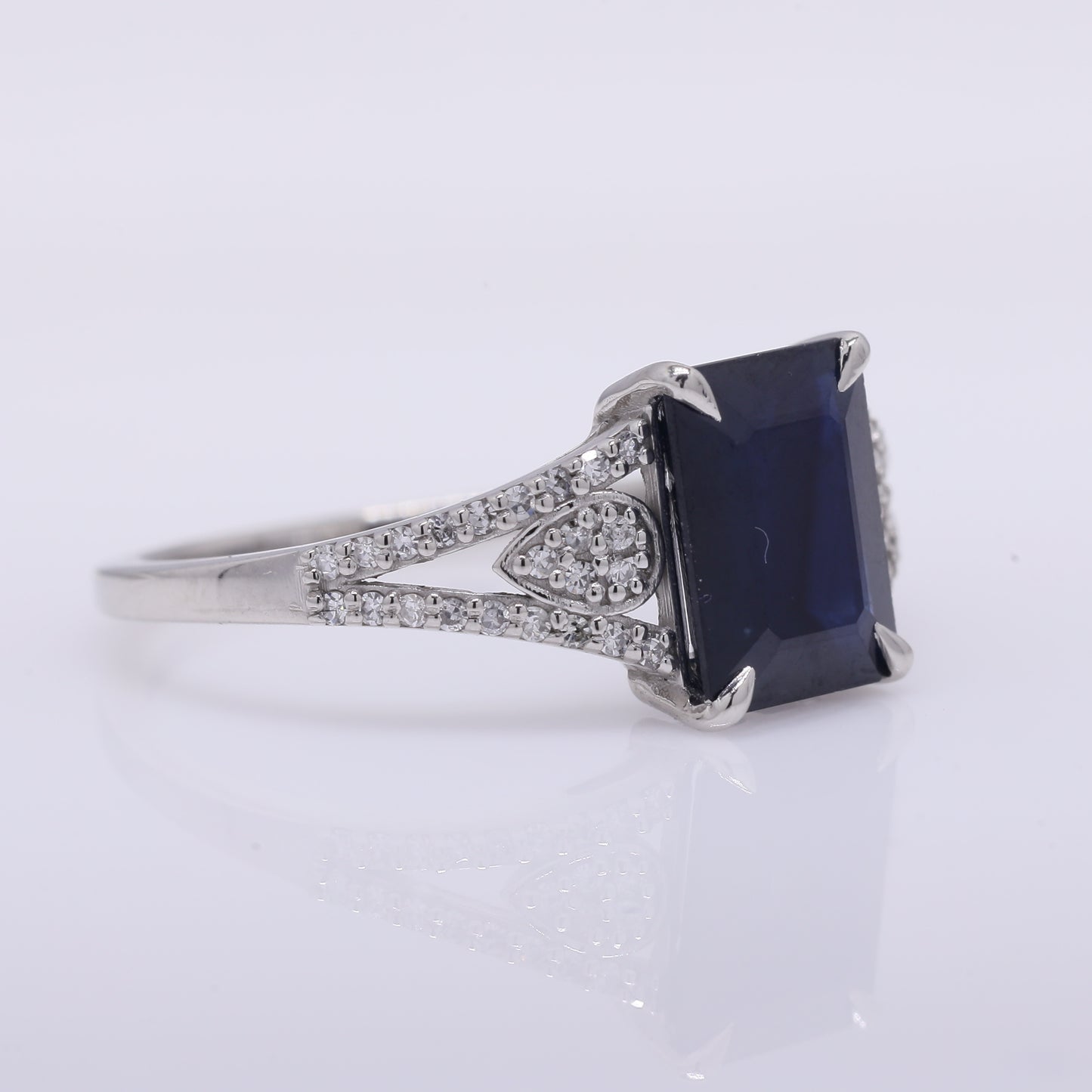2.60 Ct Octagon Step Cut Natural Sapphire 950 Platinum Ring