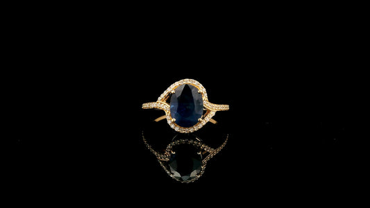 2.12 Ct Oval Natural Sapphire 14K Gold Ring