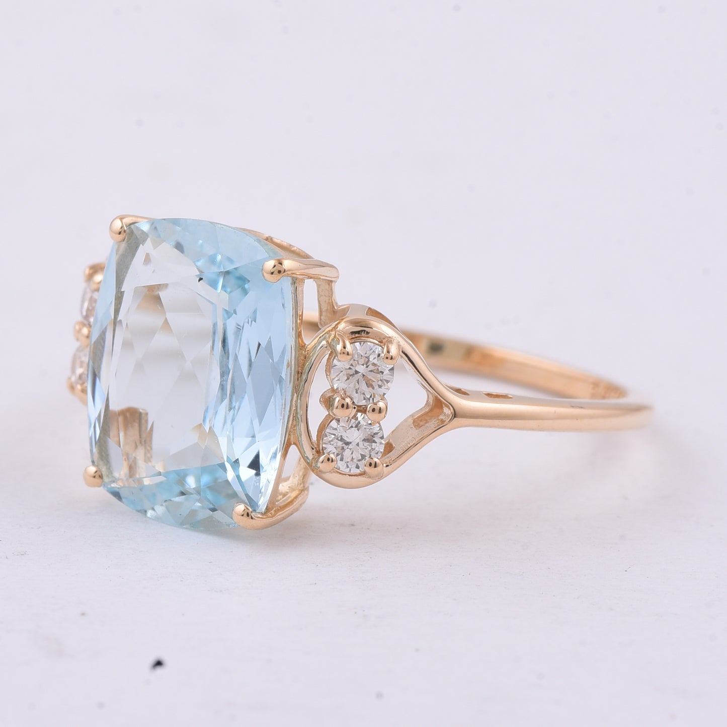 2.95 Ct Cushion Natural Aquamarine 14K Gold Ring