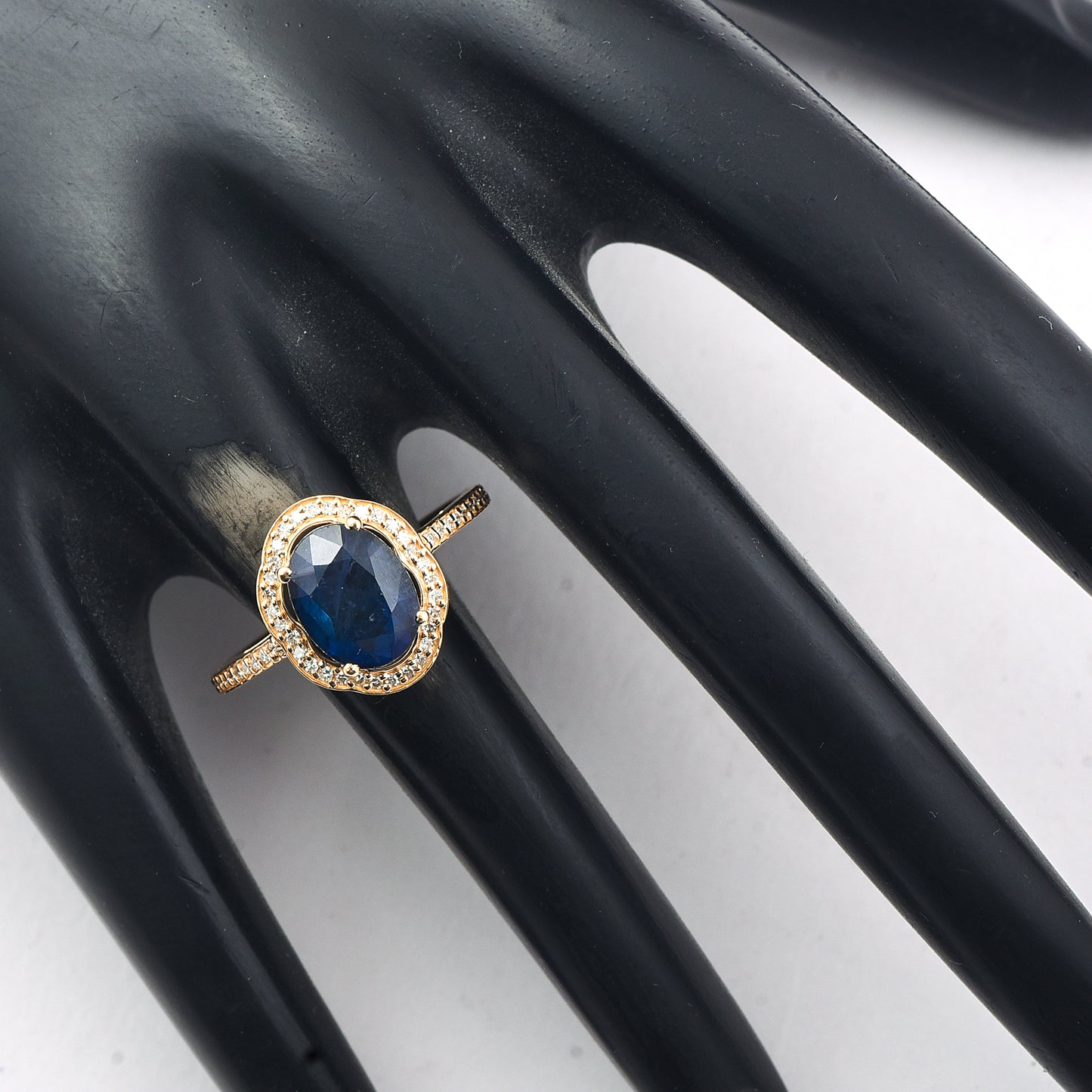 2.63 Ct Oval Mixed Cut Natural Sapphire 14K Gold Ring