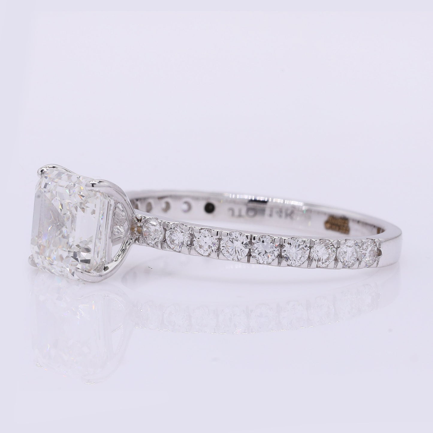 2.40 Carats Lab Grown Diamond 14K Gold Ring