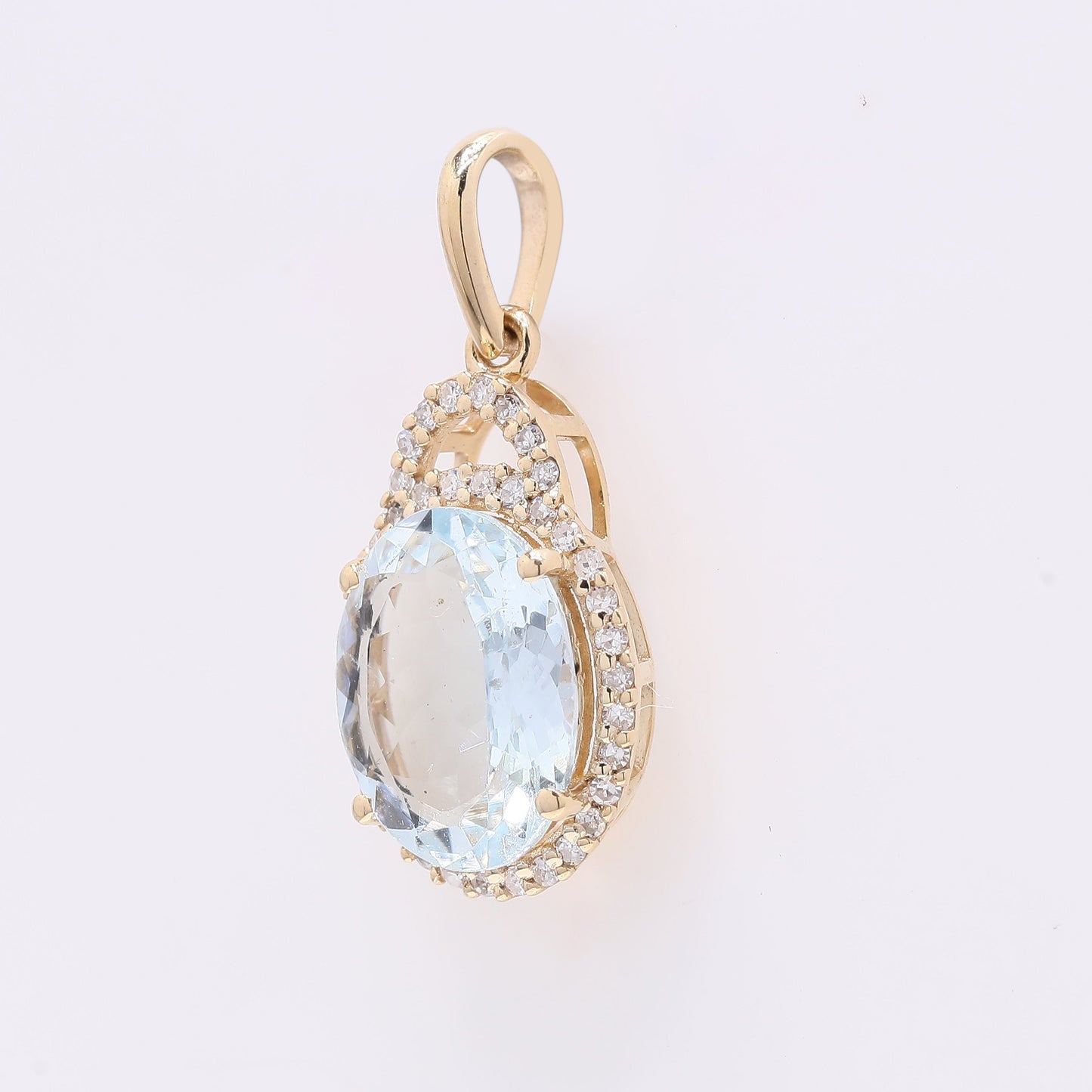1.91 Ct Oval Mixed Cut Natural Aquamarine 14K Gold Pendant