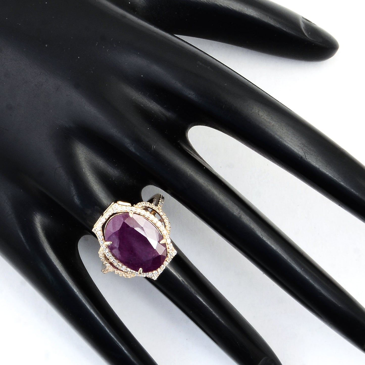 7.94 Ct Oval Mixed Cut Natural Corundum Ruby 14K Gold Ring