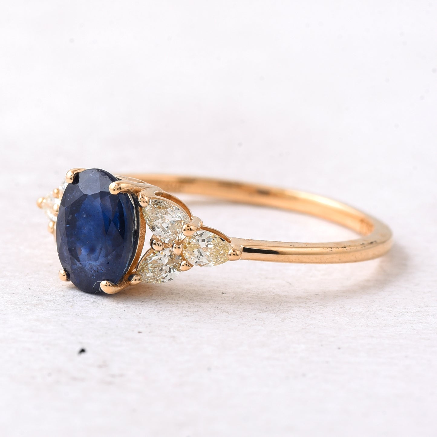 1.57 Ct Oval Mixed Cut Natural Sapphire 14K Gold Ring