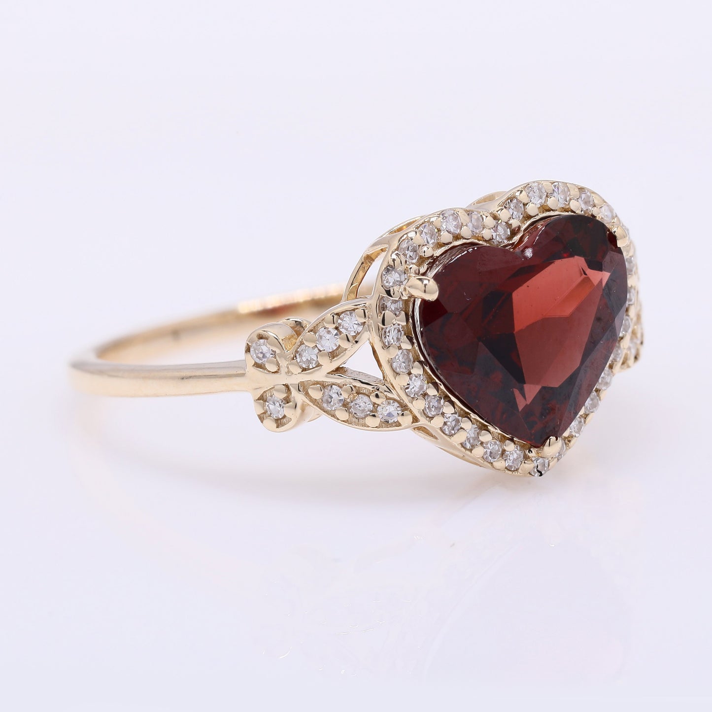 2.13 Ct Heart Mixed Cut Natural Garnet 14K Gold Ring