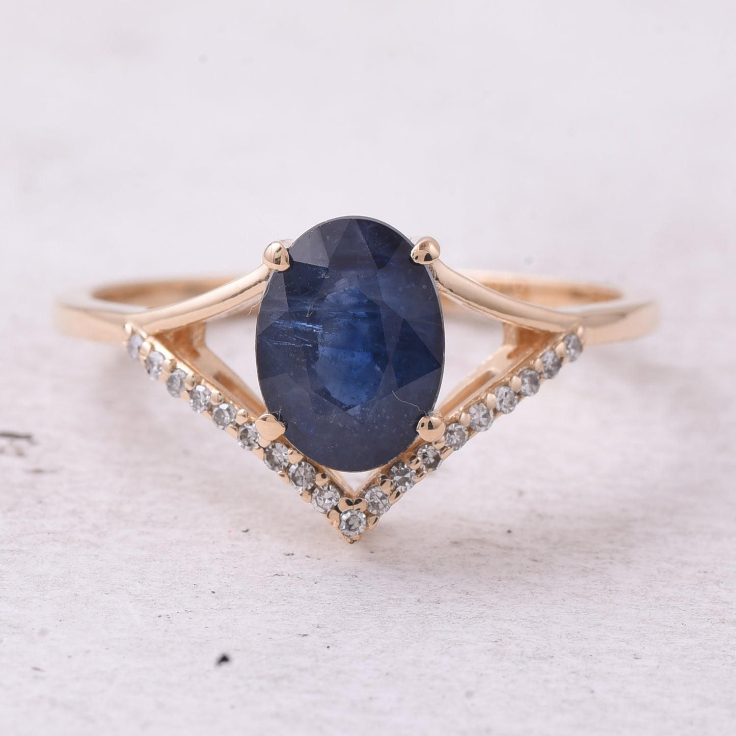 1.86 Ct Oval Mixed Cut Natural Sapphire 14K Gold Ring