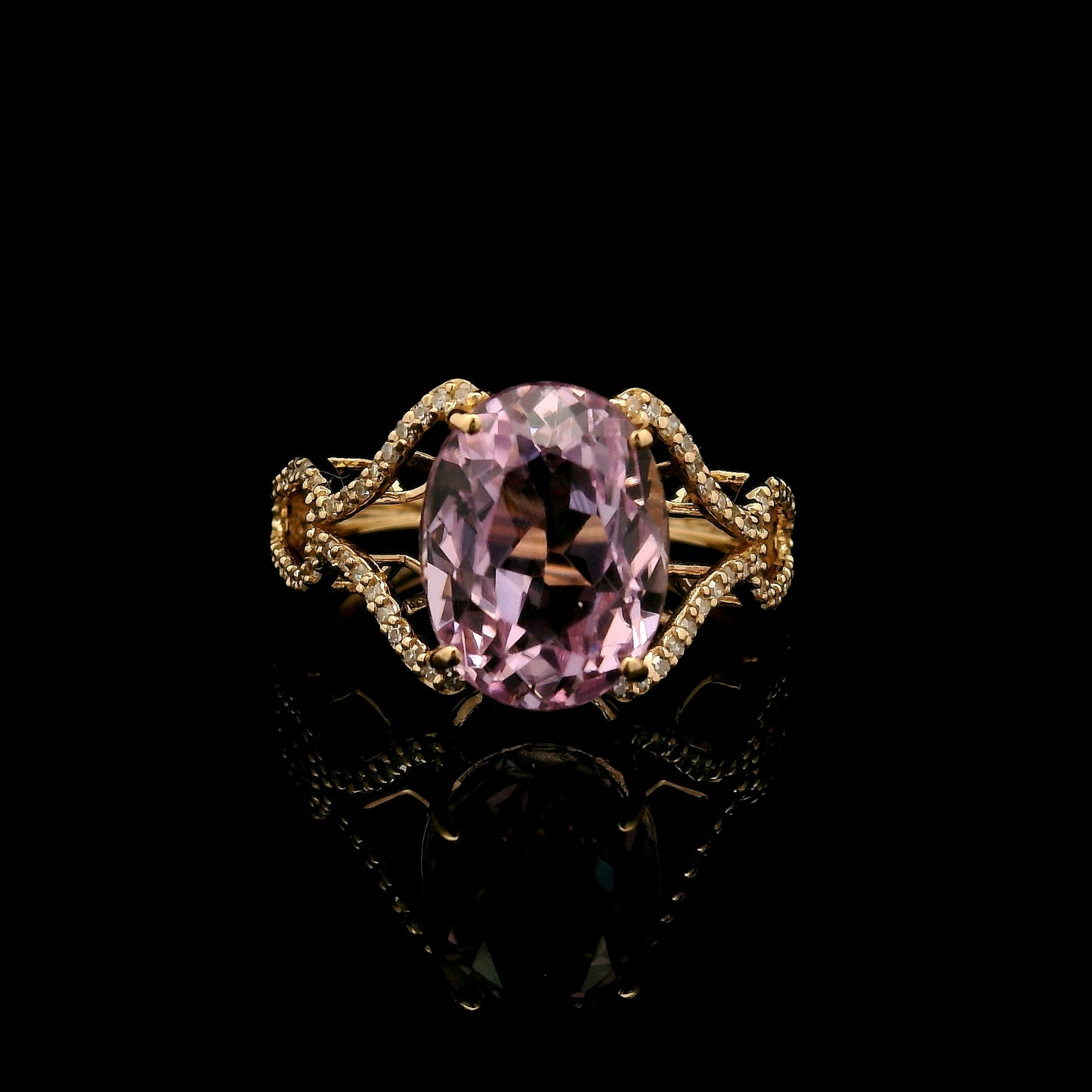 6.51 Ct Oval Kunzite 14K Gold Ring