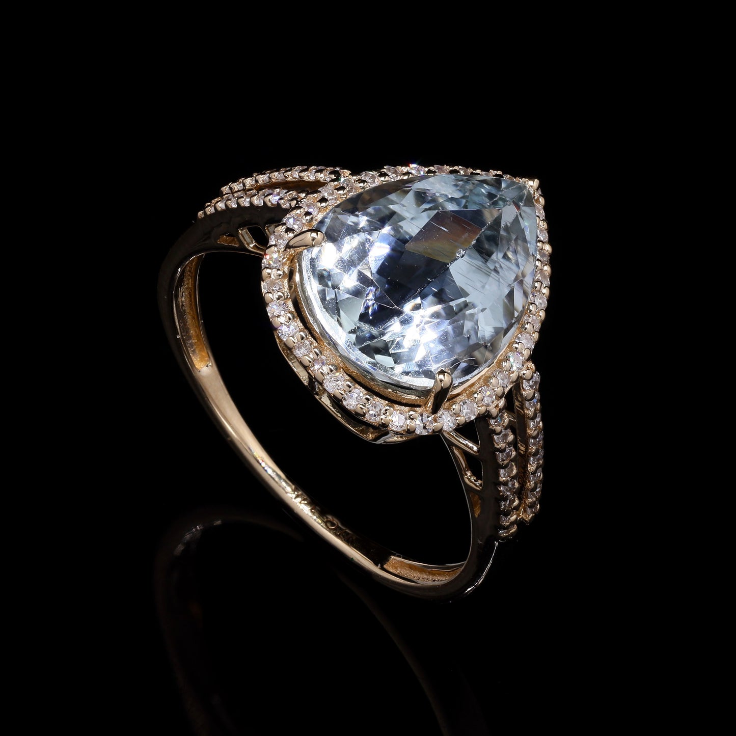 3.86 Ct Pear Mixed Cut Natural Aquamarine 14K Gold Ring
