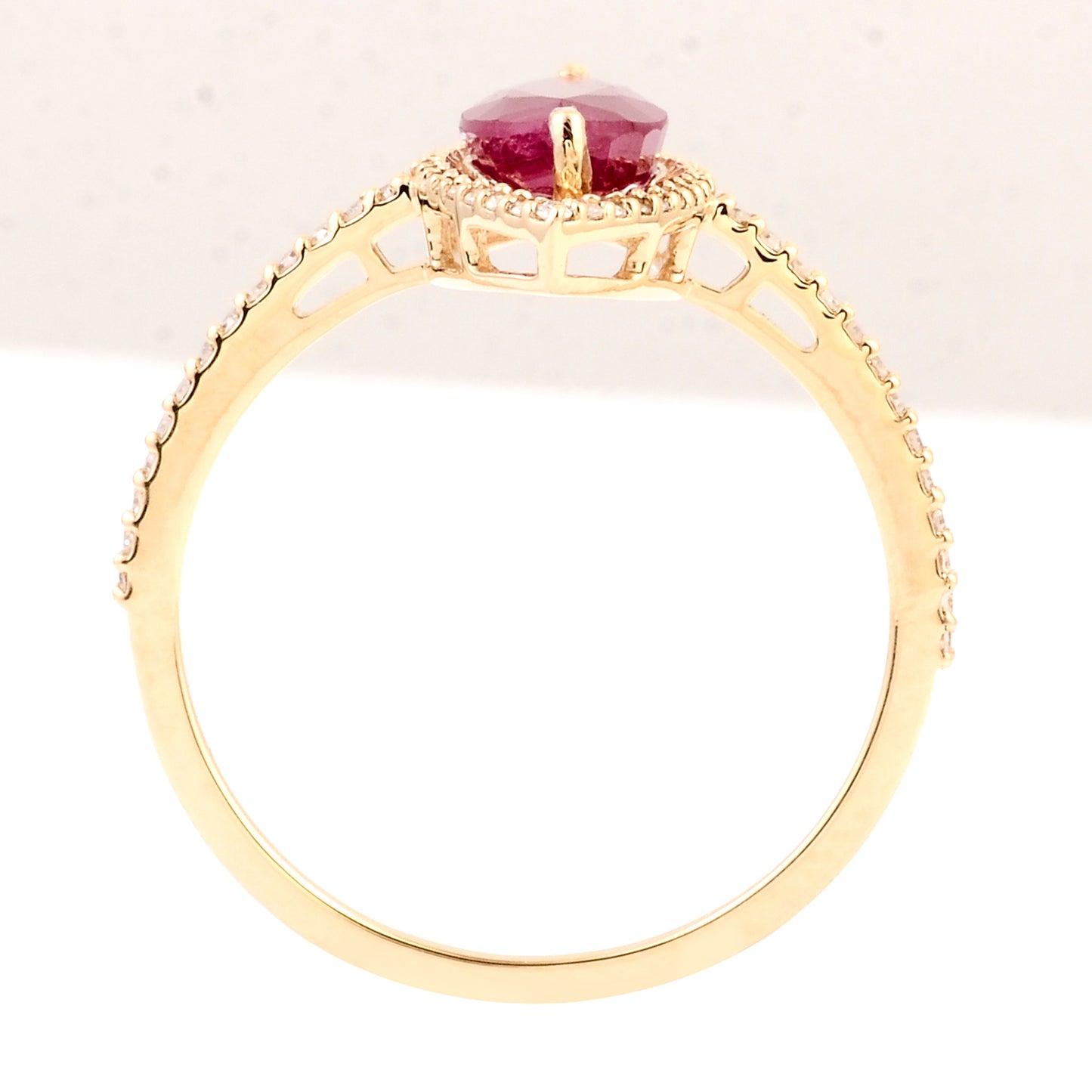 1.87 Ct Natural Codundum Ruby 14K Gold Ring