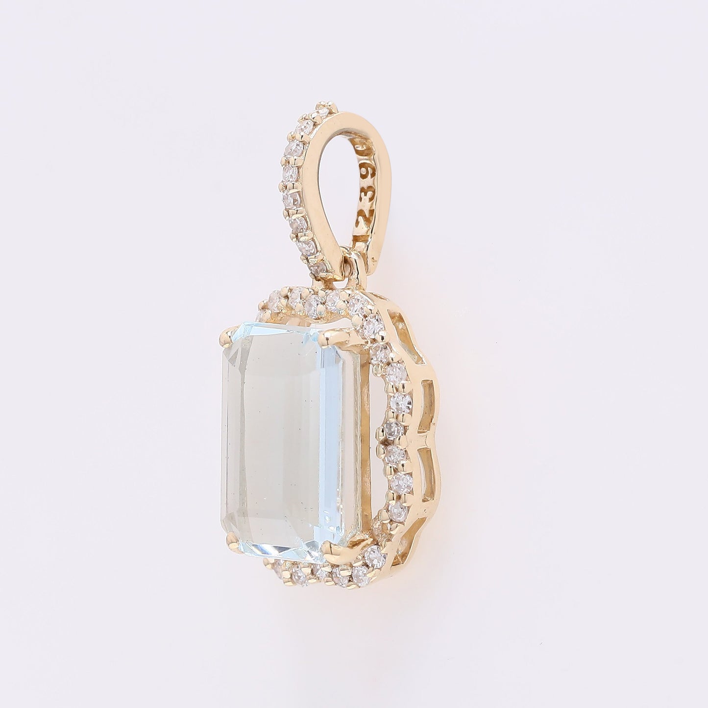 1.61 Ct Octagon Step Cut Natural Aquamarine 14K Gold Pendant