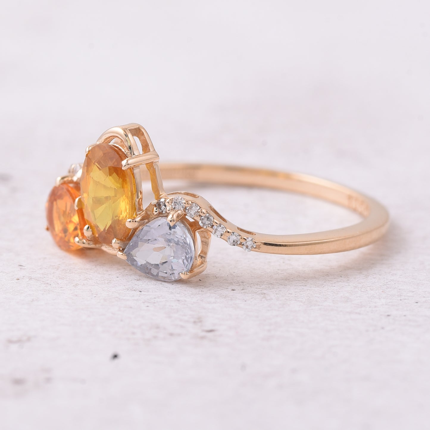 1.60 Ct Pear, Oval Natural Multi-Coloured Sapphire 14K Gold Ring