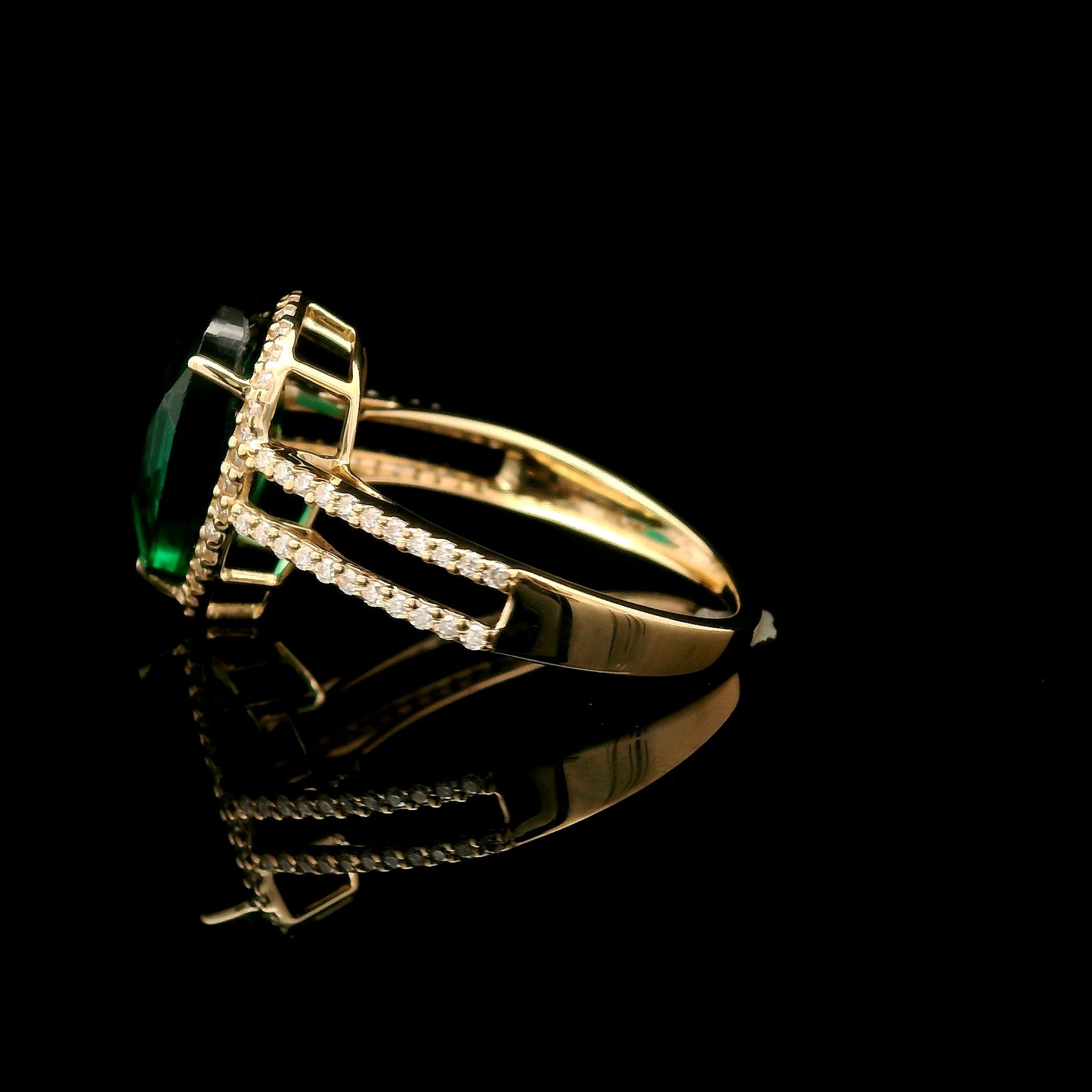 3.67 Ct Pear Mixed Cut Lab Grown Emerald 14K Gold Ring