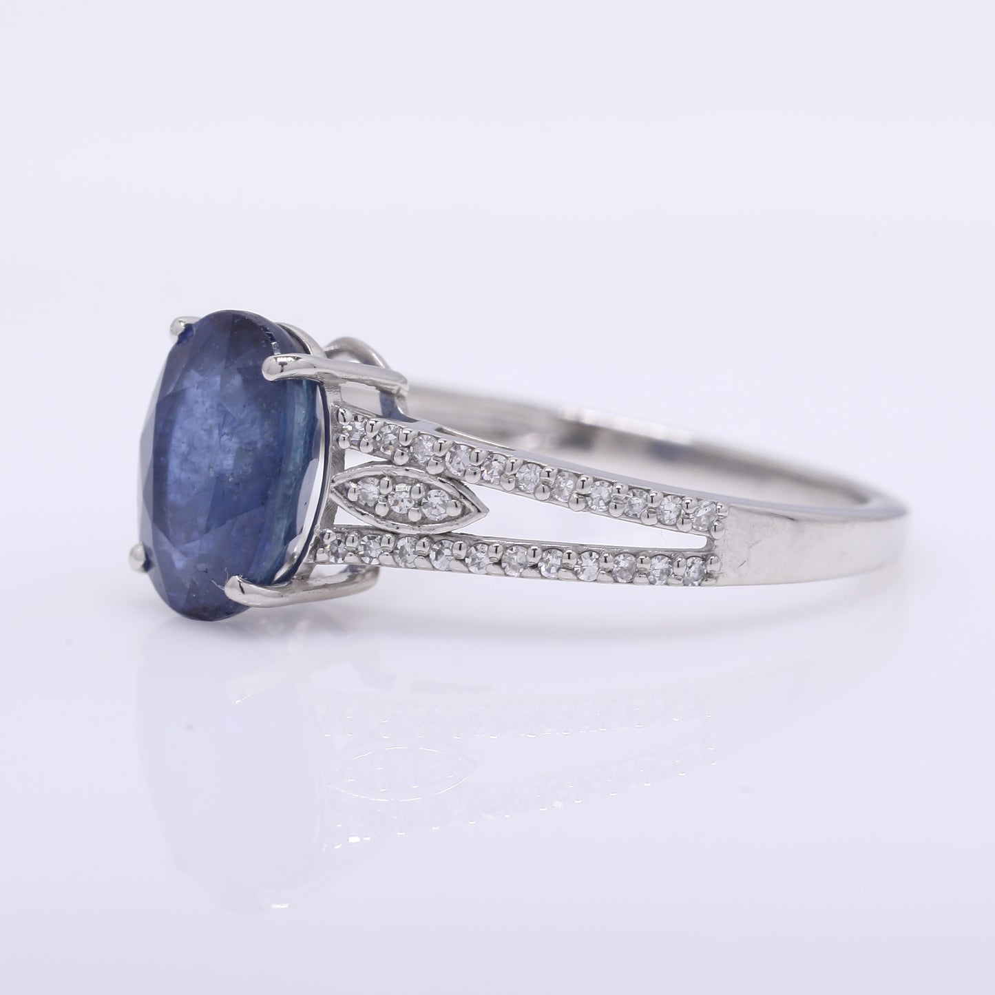 2.65 Ct Oval Mixed Cut Natural Sapphire 950 Platinum Ring