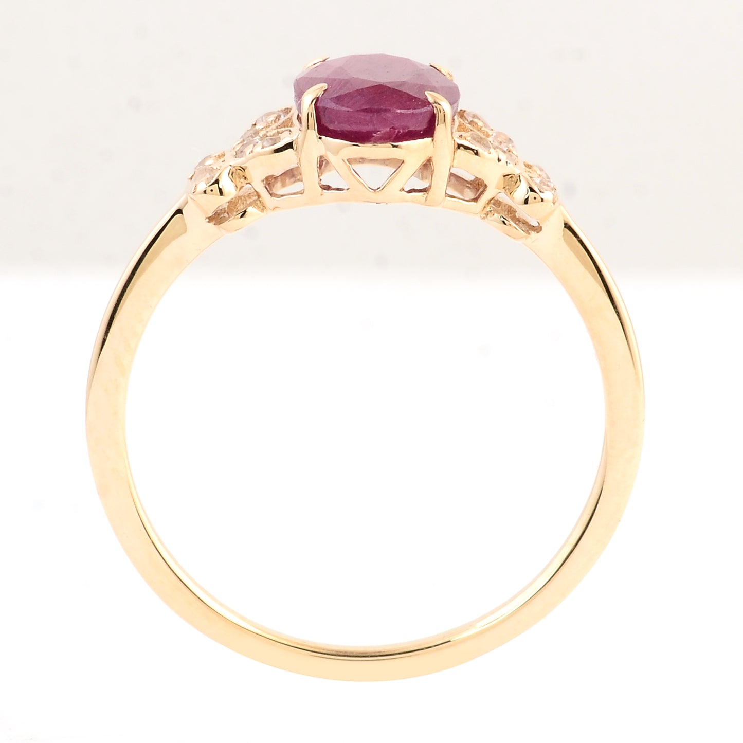 1.65 Ct Oval Ruby 14K Gold Ring