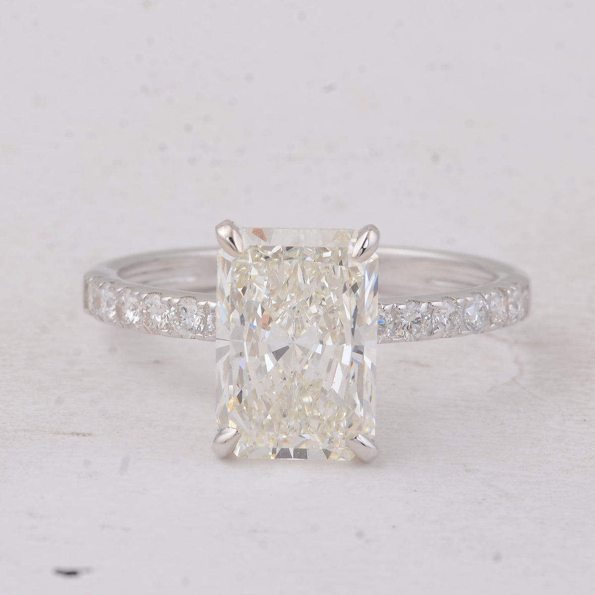 3.35 Carats Lab Grown Diamond 14K Gold Ring