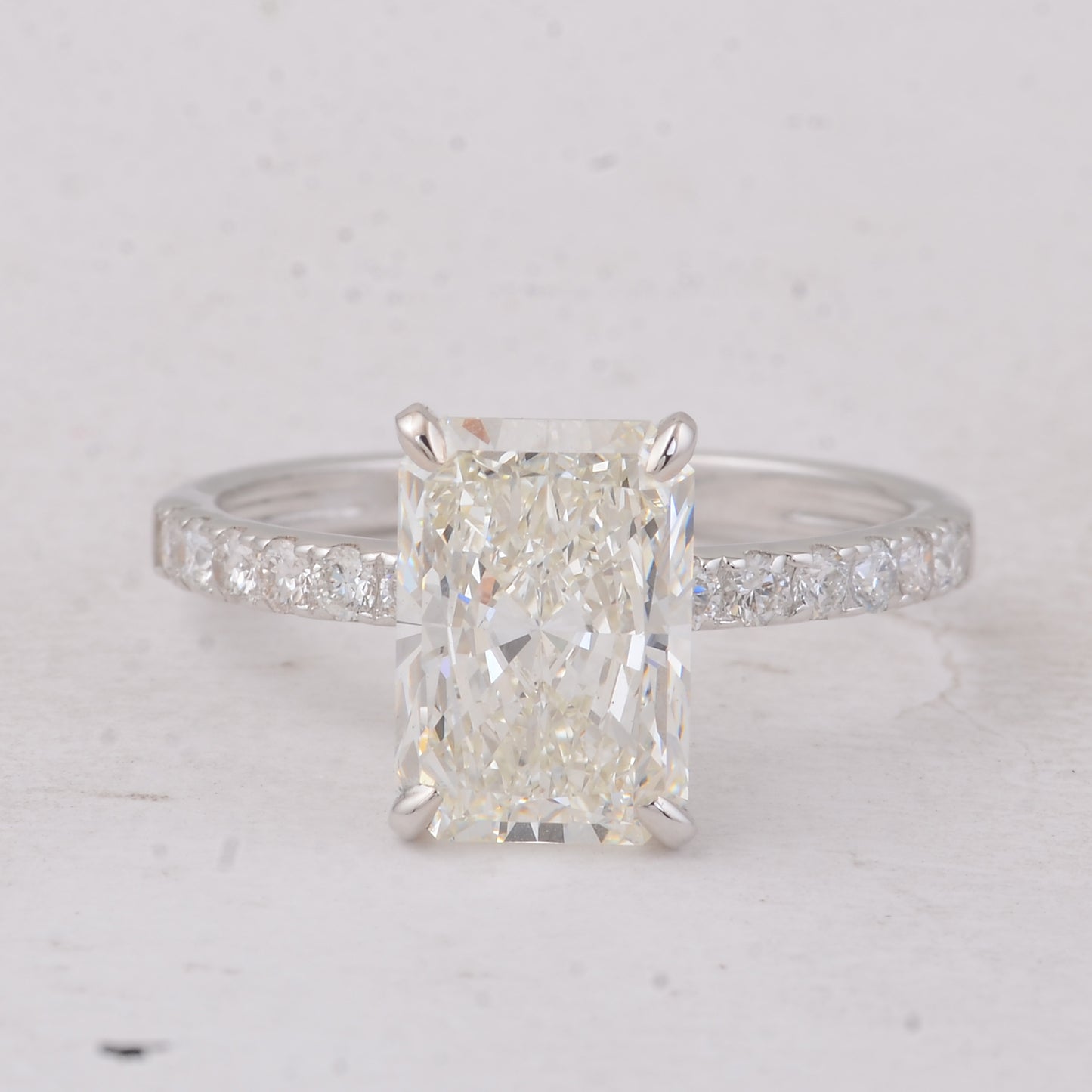 3.35 Carats Lab Grown Diamond 14K Gold Ring