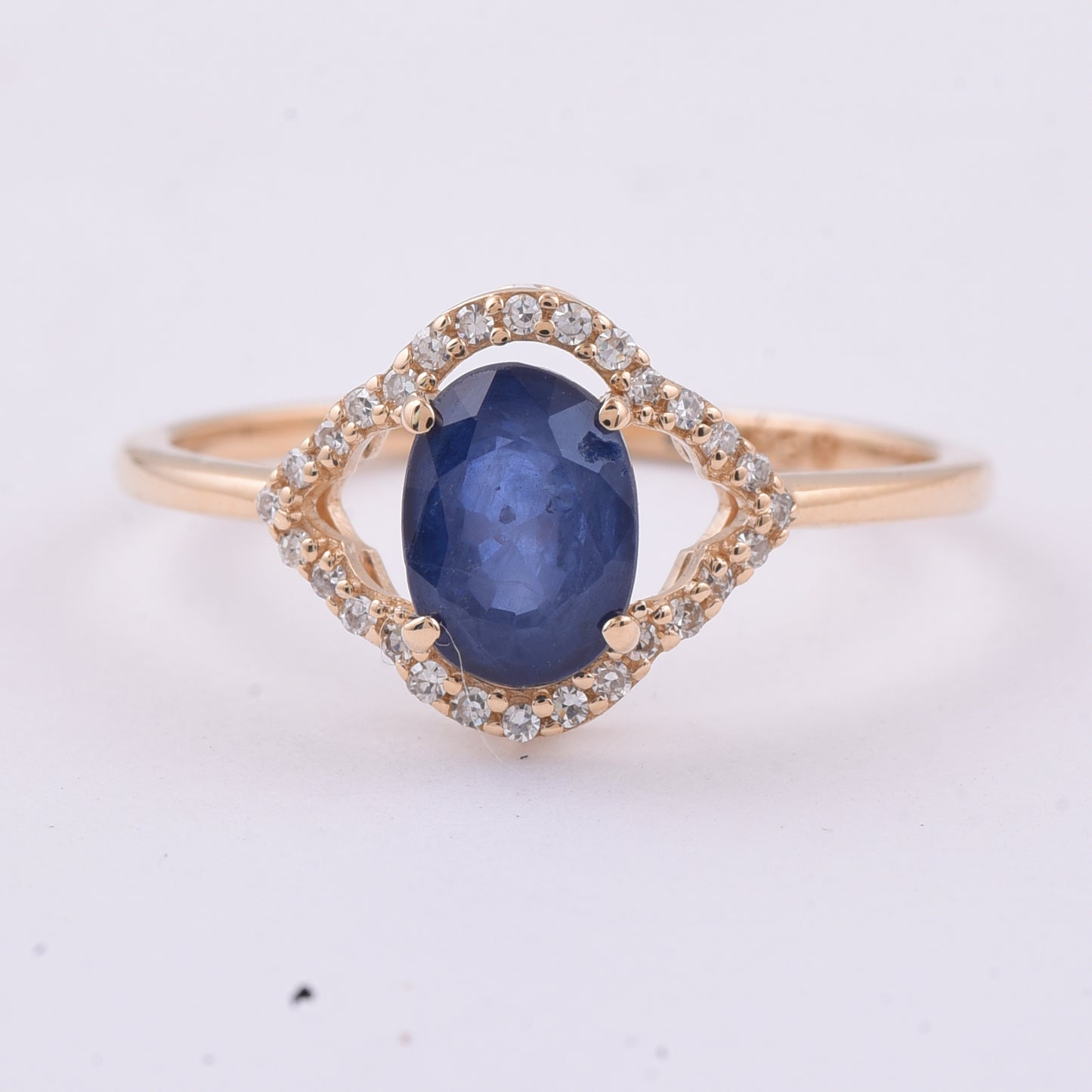 1.35 Ct Oval Natural Sapphire 14K Gold Ring