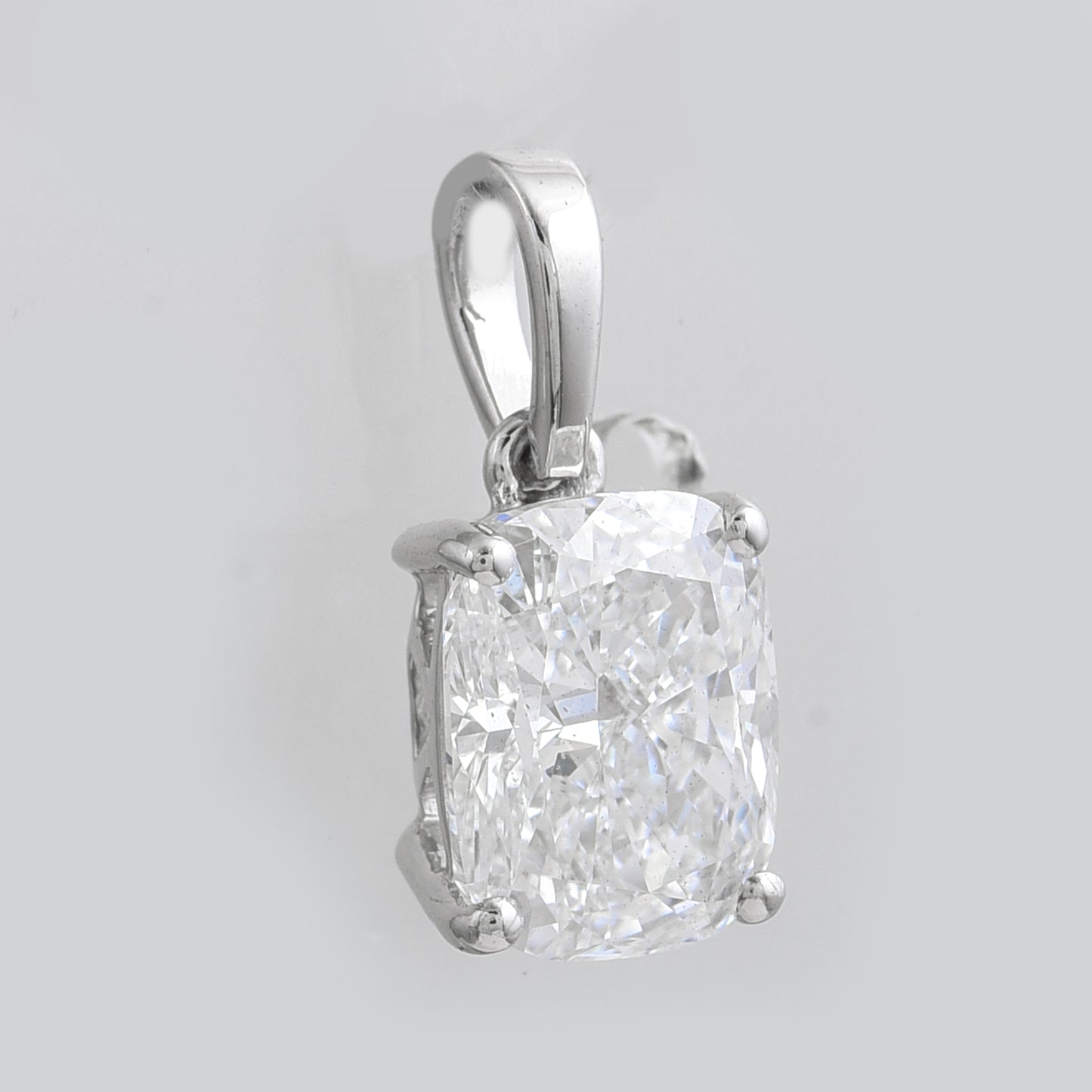 2.04 Carats Lab Grown Diamond 14K Gold Pendant