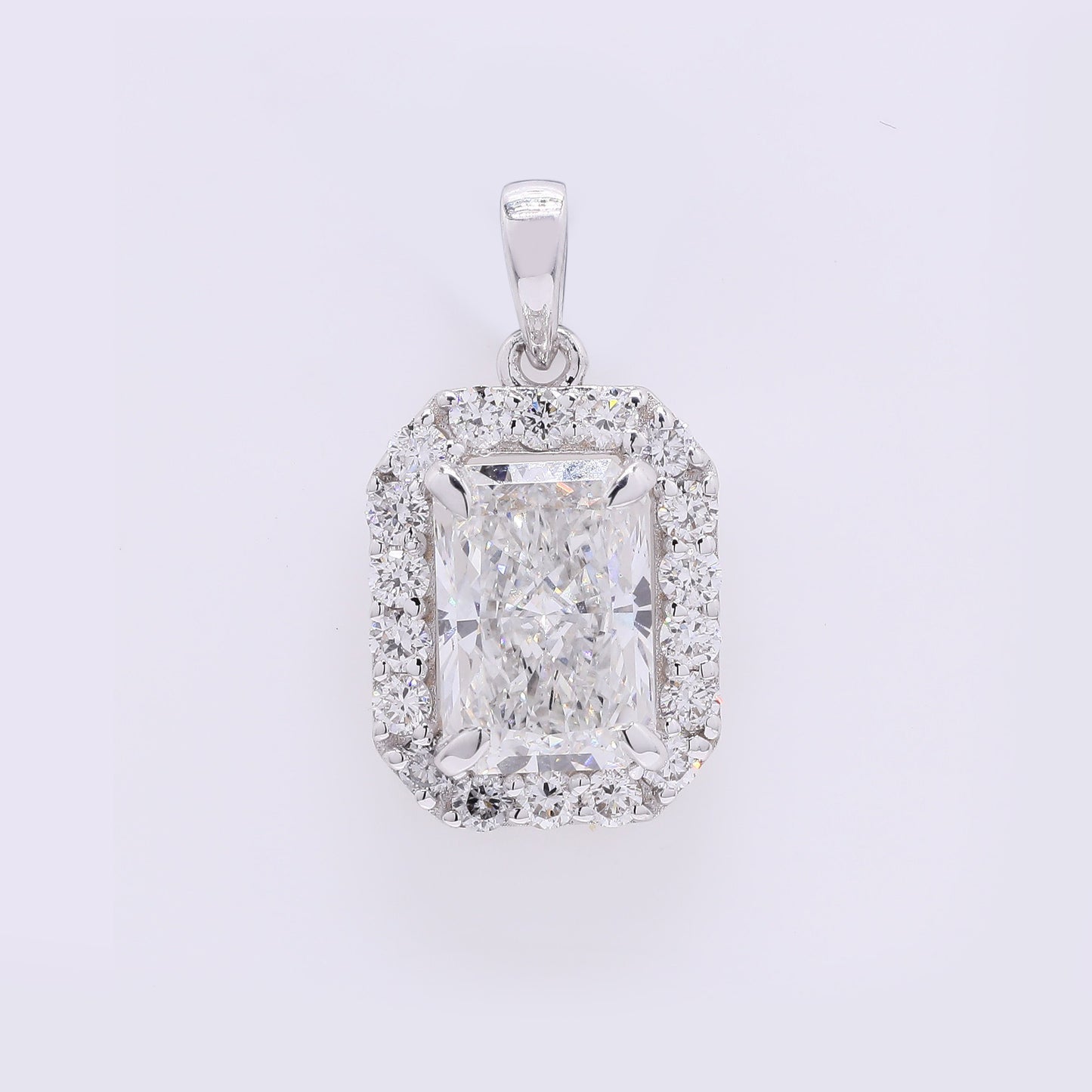 2.34 Carats Lab Grown Diamond 14K Gold Pendant