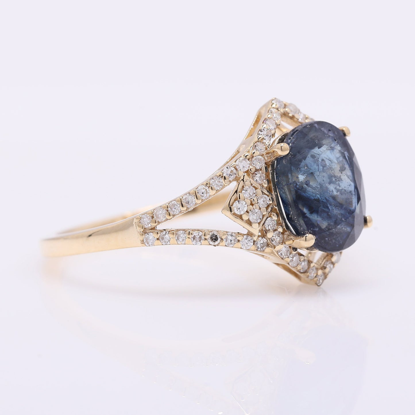 2.84 Ct Oval Mixed Cut Natural Sapphire 14K Gold Ring