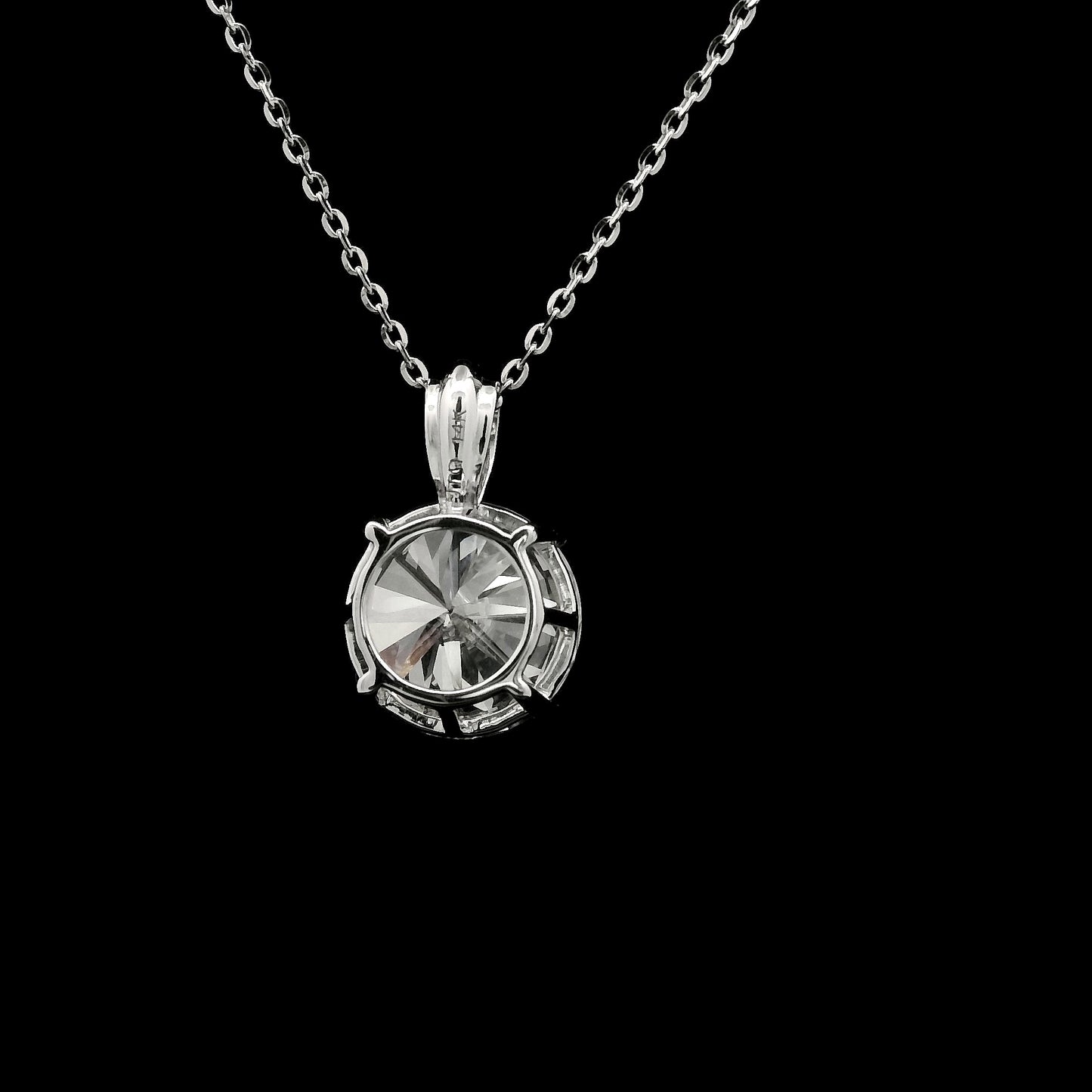 2.59 Carats Lab Grown Diamond 14K Gold Pendant