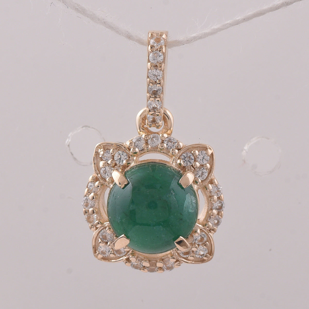 1.07 Ct Round Emerald 9K Gold Pendant