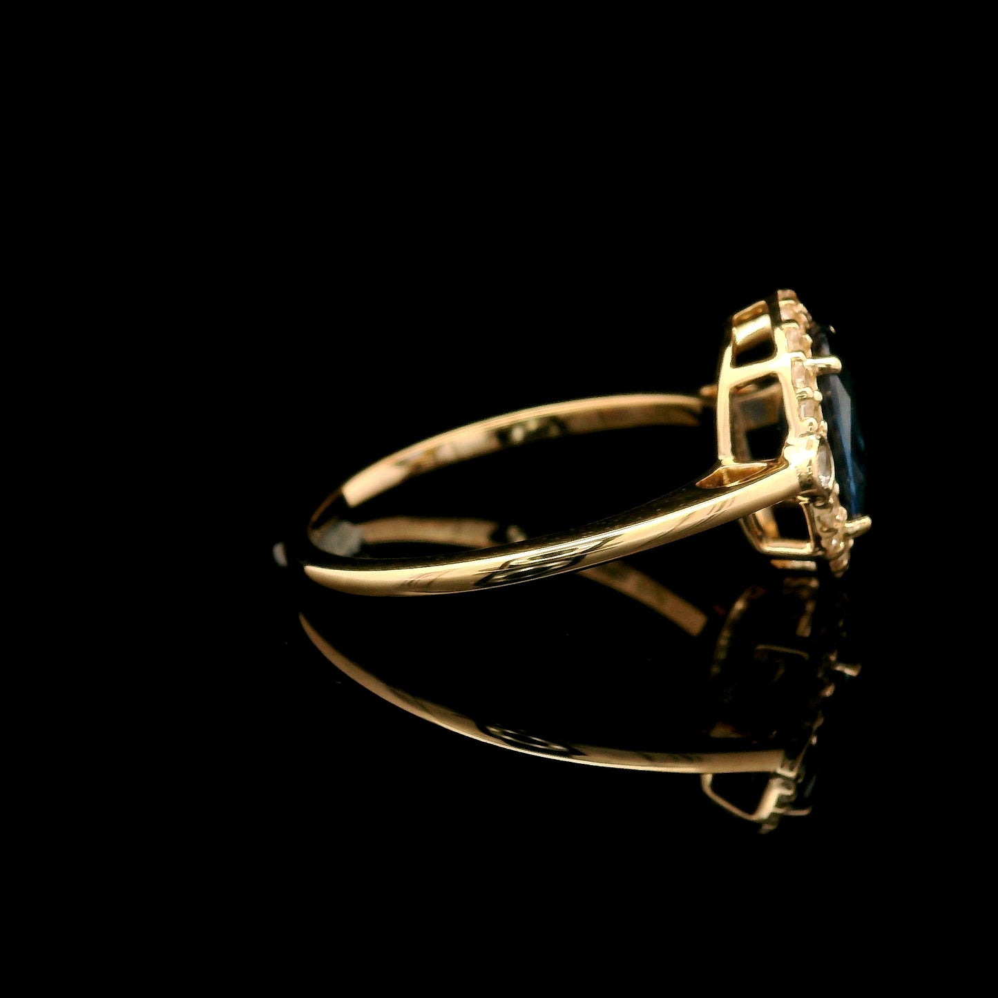 1.90 Ct Oval Mixed Cut Natural Corundum Sapphire 14K Gold Ring