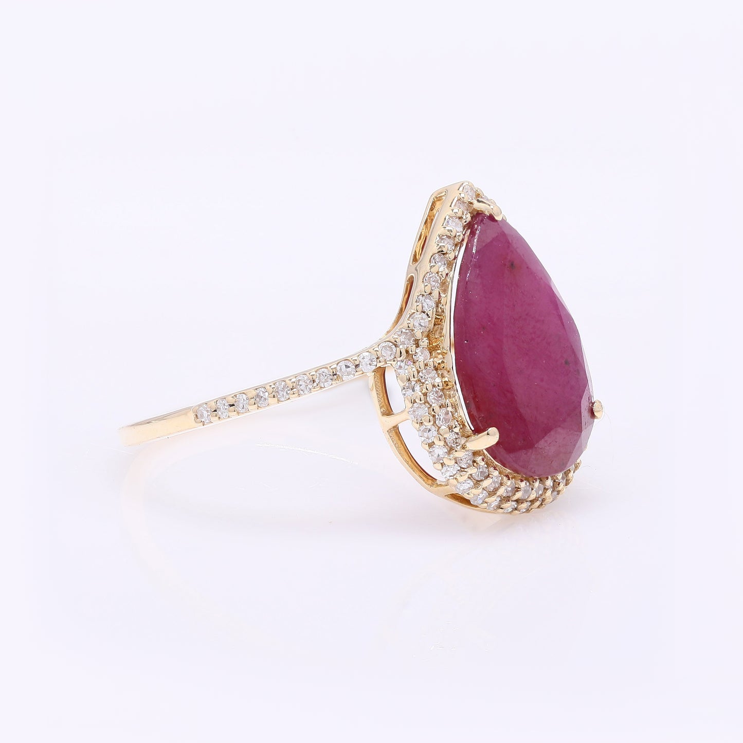 2.65 Ct Pear Cabochon Natural Ruby 14K Gold Ring