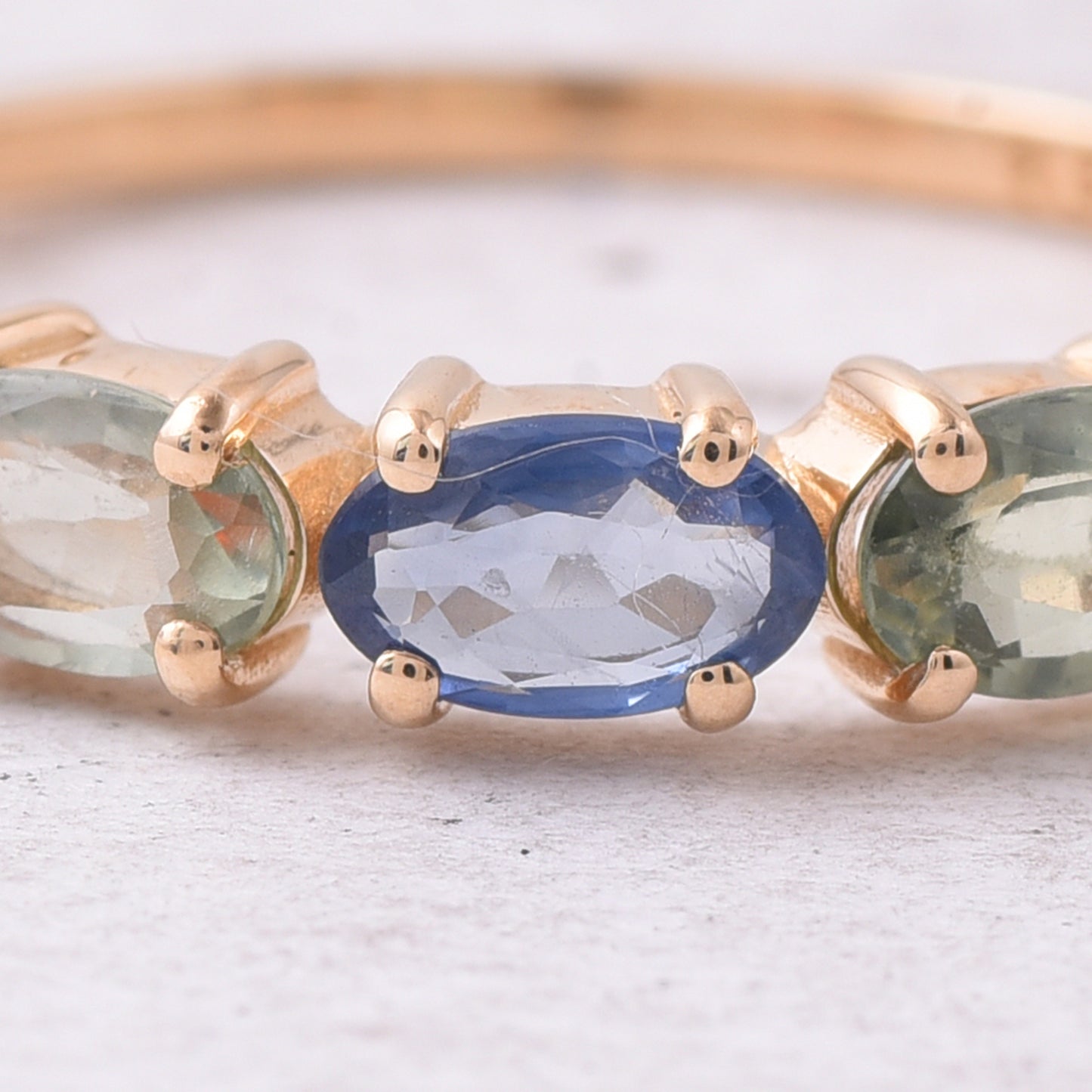 1.18 Ct Oval Natural Multi-Coloured Sapphire 14K Gold Ring